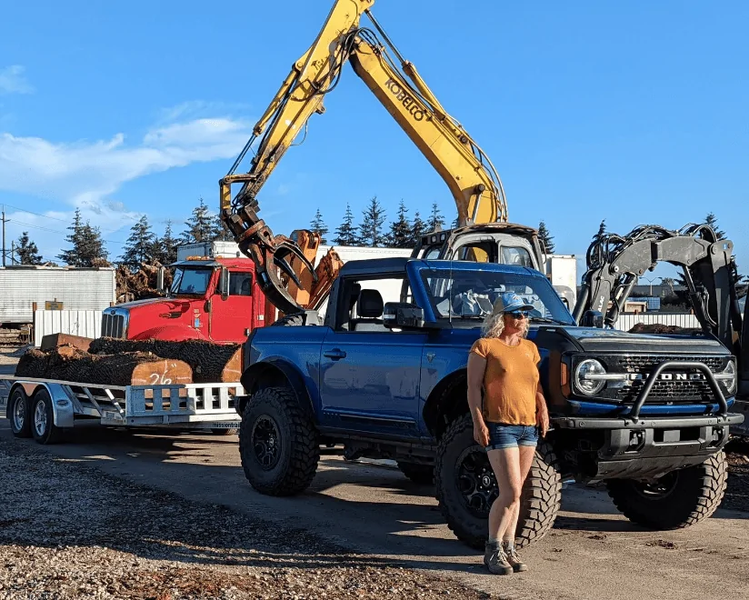 Ford Bronco What do you see from your office window? 1677702074025
