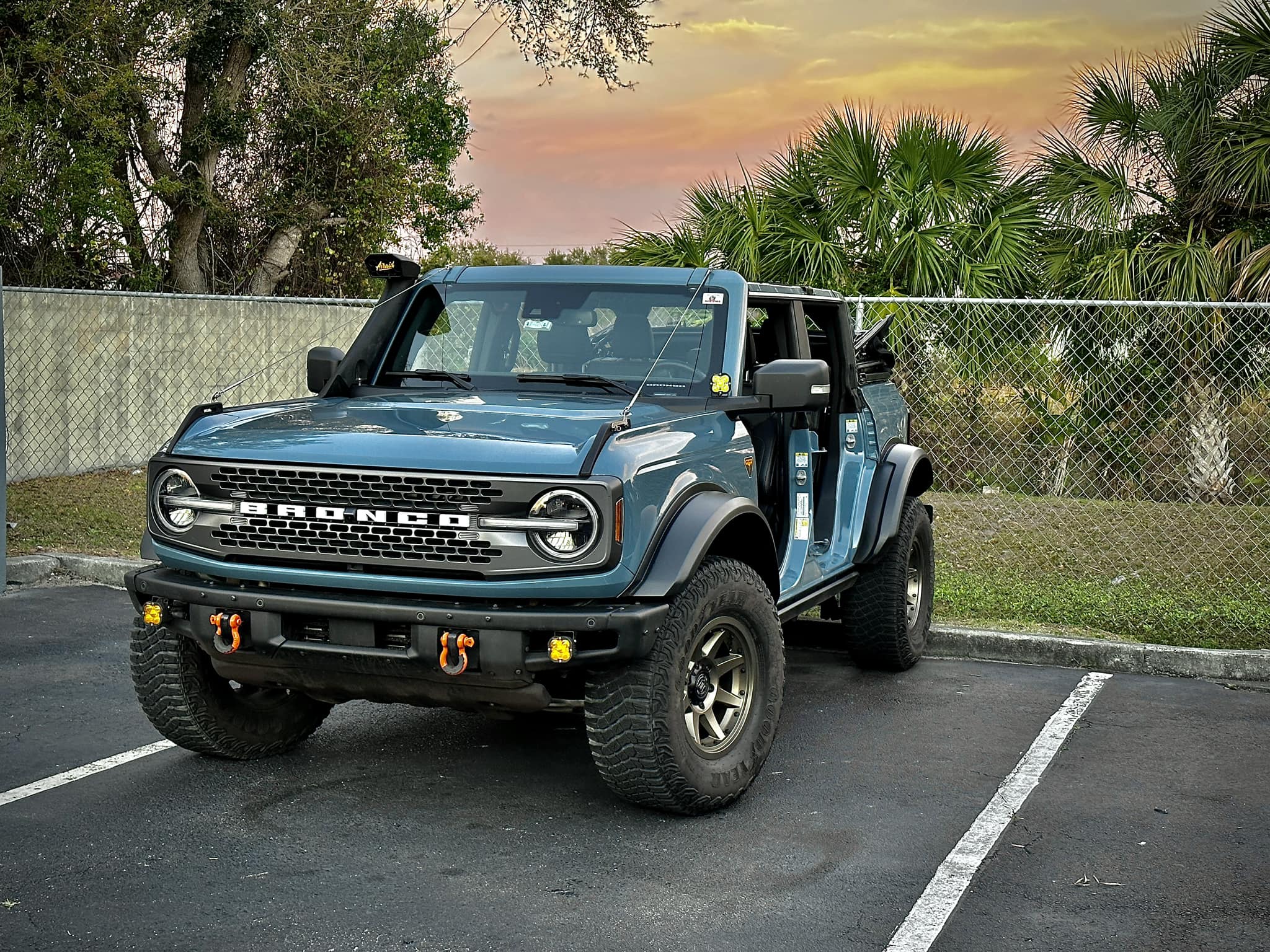 Ford Bronco "The Dirt Horse" - Area 51 Bronco Badlands build 333631589_621831916421510_4898517075030286627_n
