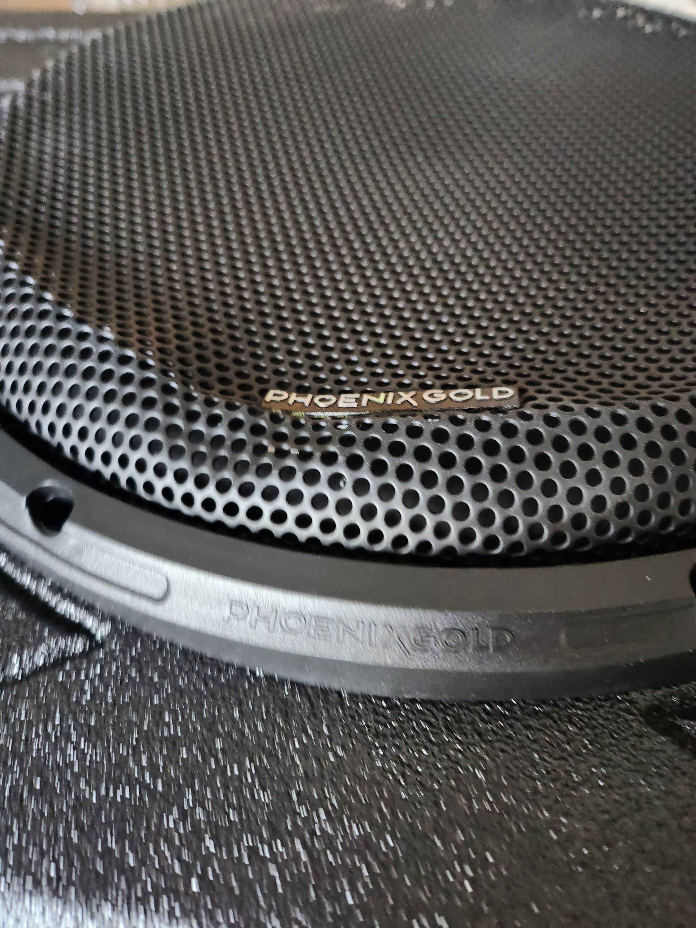 Ford Bronco Stinger tailgate sub installed, Stinger 700w amp install under driver seat with pics, 6.5 Mabett rear Kickers 20230212_133025 (1)