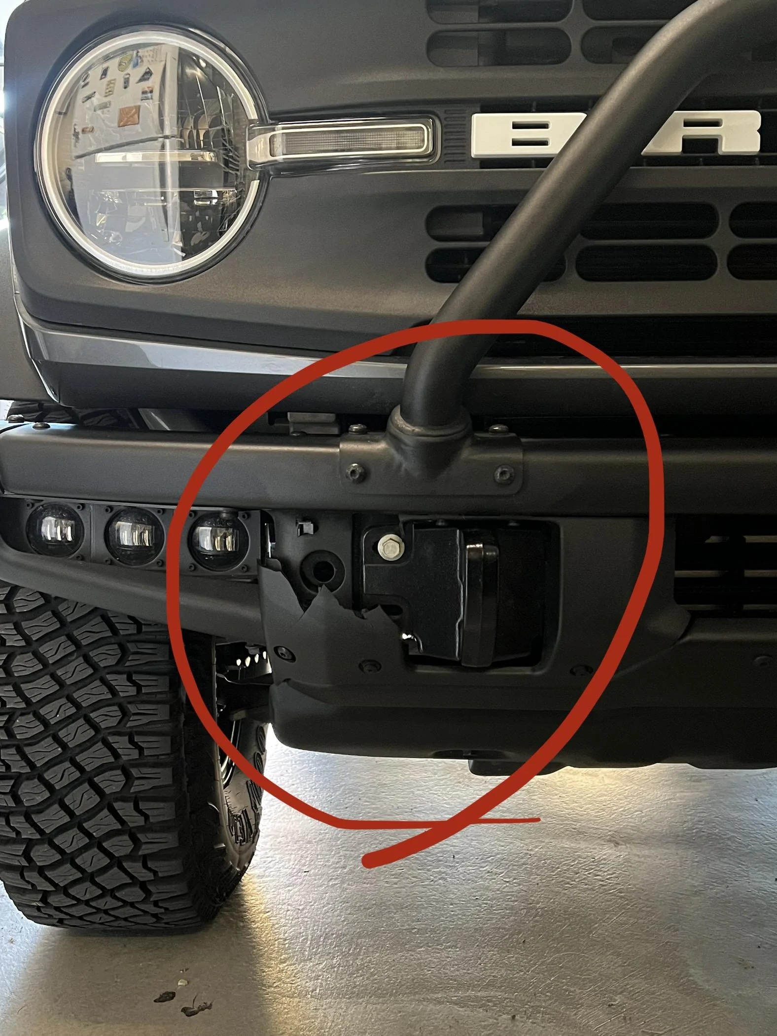 Ford Bronco Modular Bumper Part Number? Bronco crack