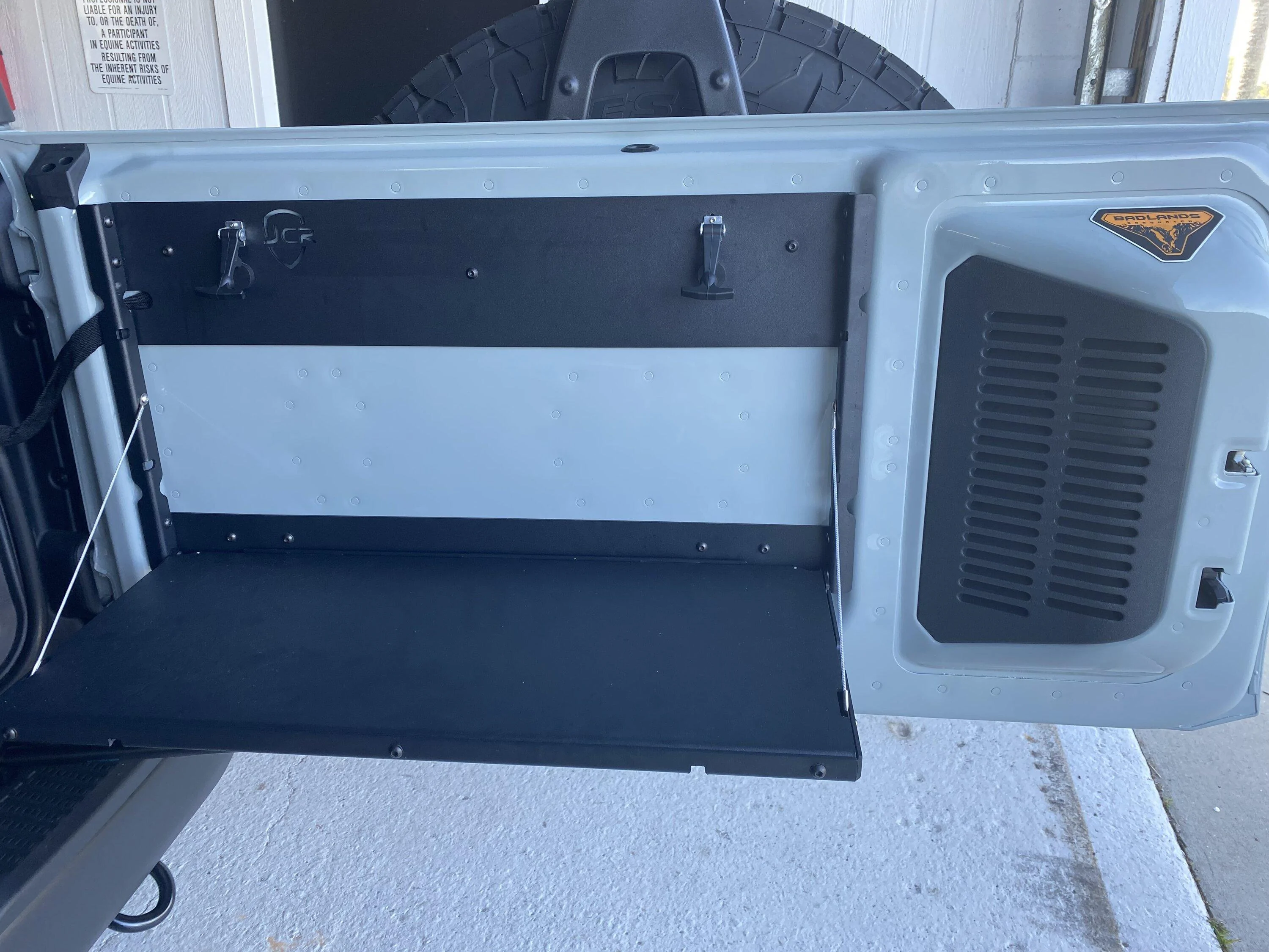 Ford Bronco 2023 2-Door Cactus Gray Special Decor Build img_0622-jpg