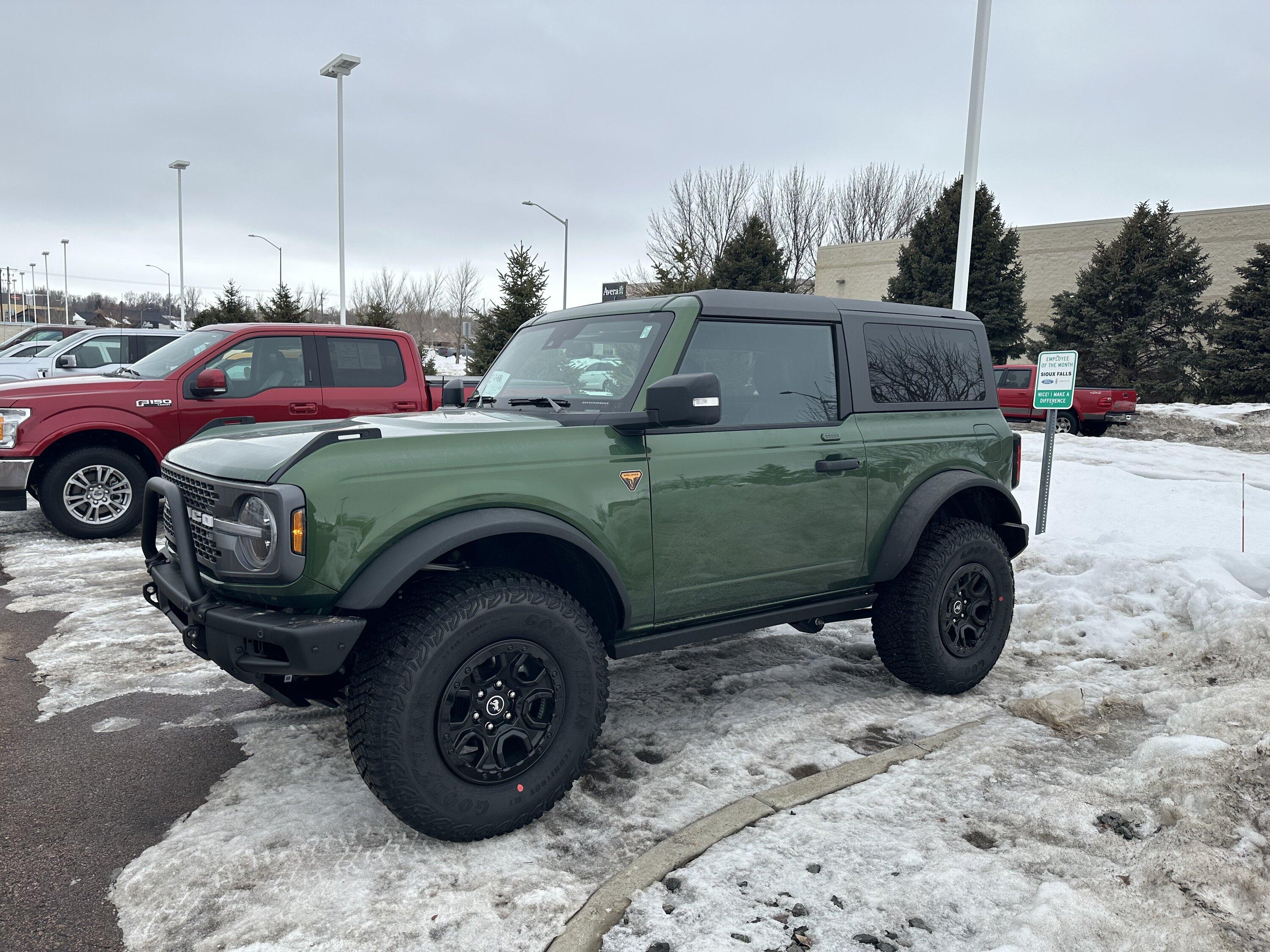 Ford Bronco ERUPTION GREEN Bronco Club F09FC211-9C7F-4A03-8E80-561ACD3BBAB2
