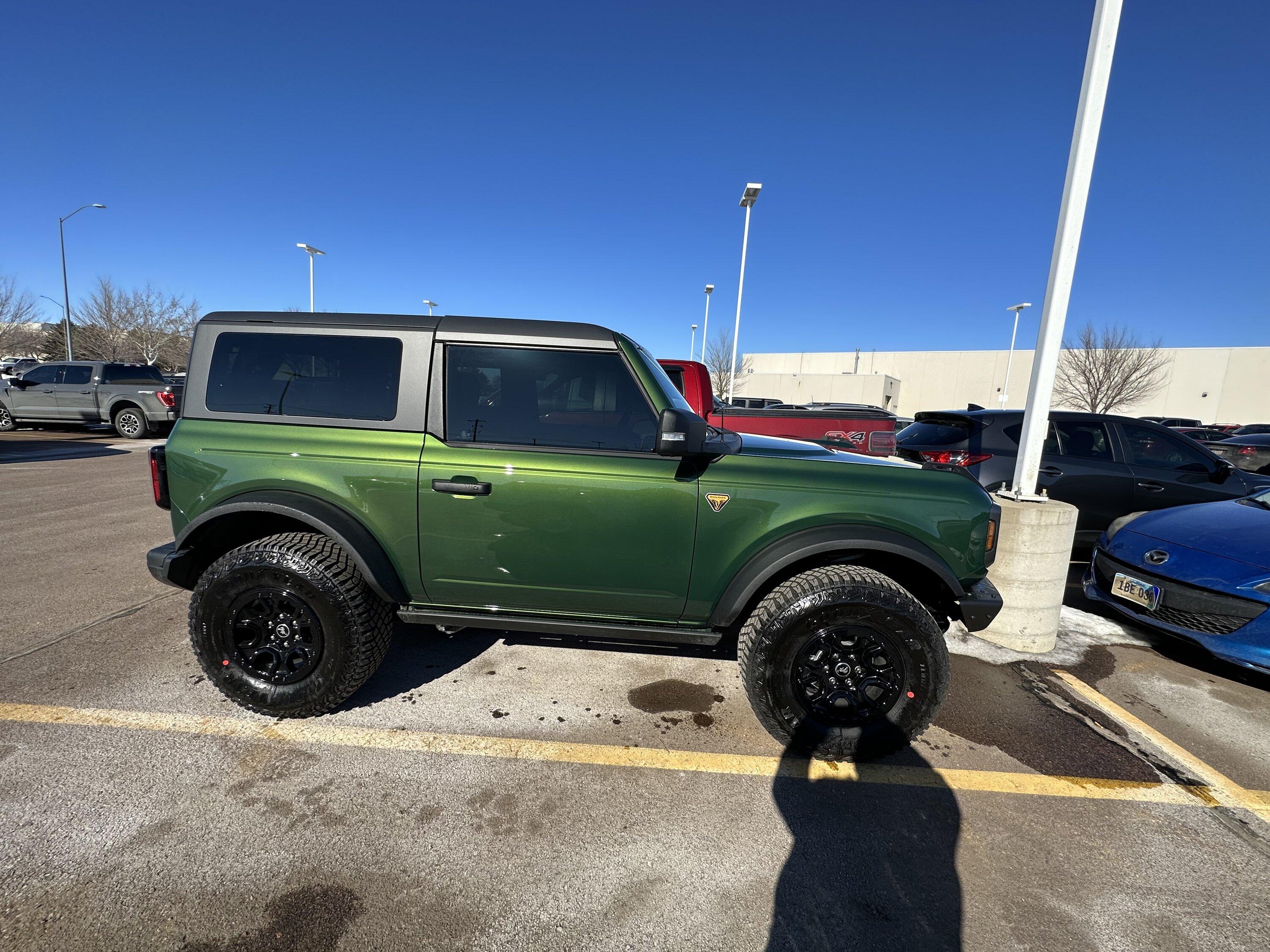 Ford Bronco ERUPTION GREEN Bronco Club 7F4DDE08-7902-4F87-A329-3ECA7D376580