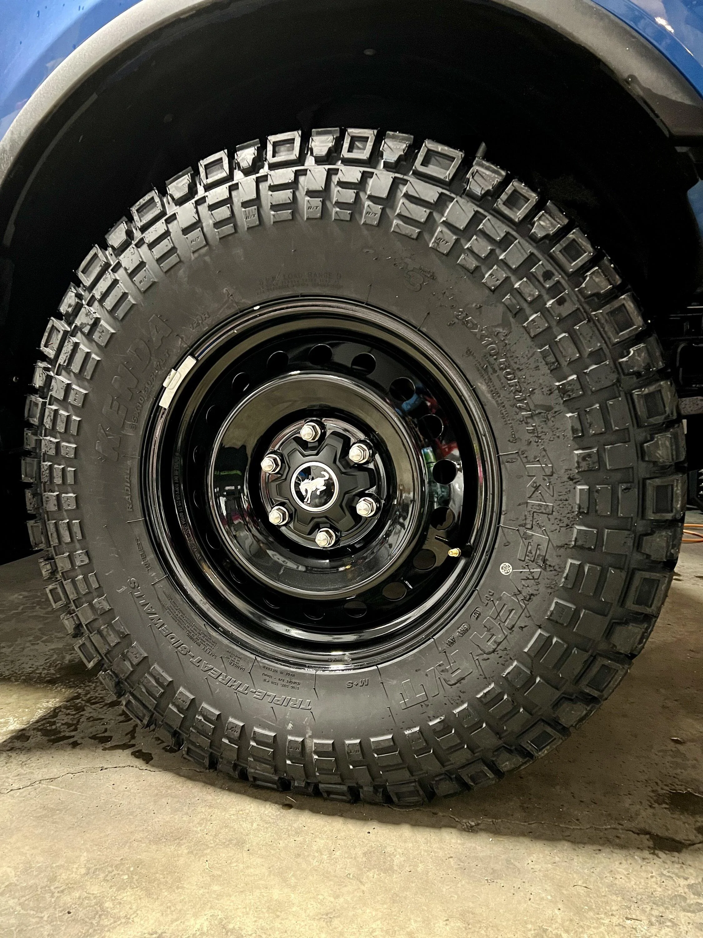 Ford Bronco Kenda Klever R/T 35x10.5x17 installed on Black Diamond Bronco with SAS Bilstein suspension 99DDB3F2-B9B0-4808-801B-01A66BE3723A