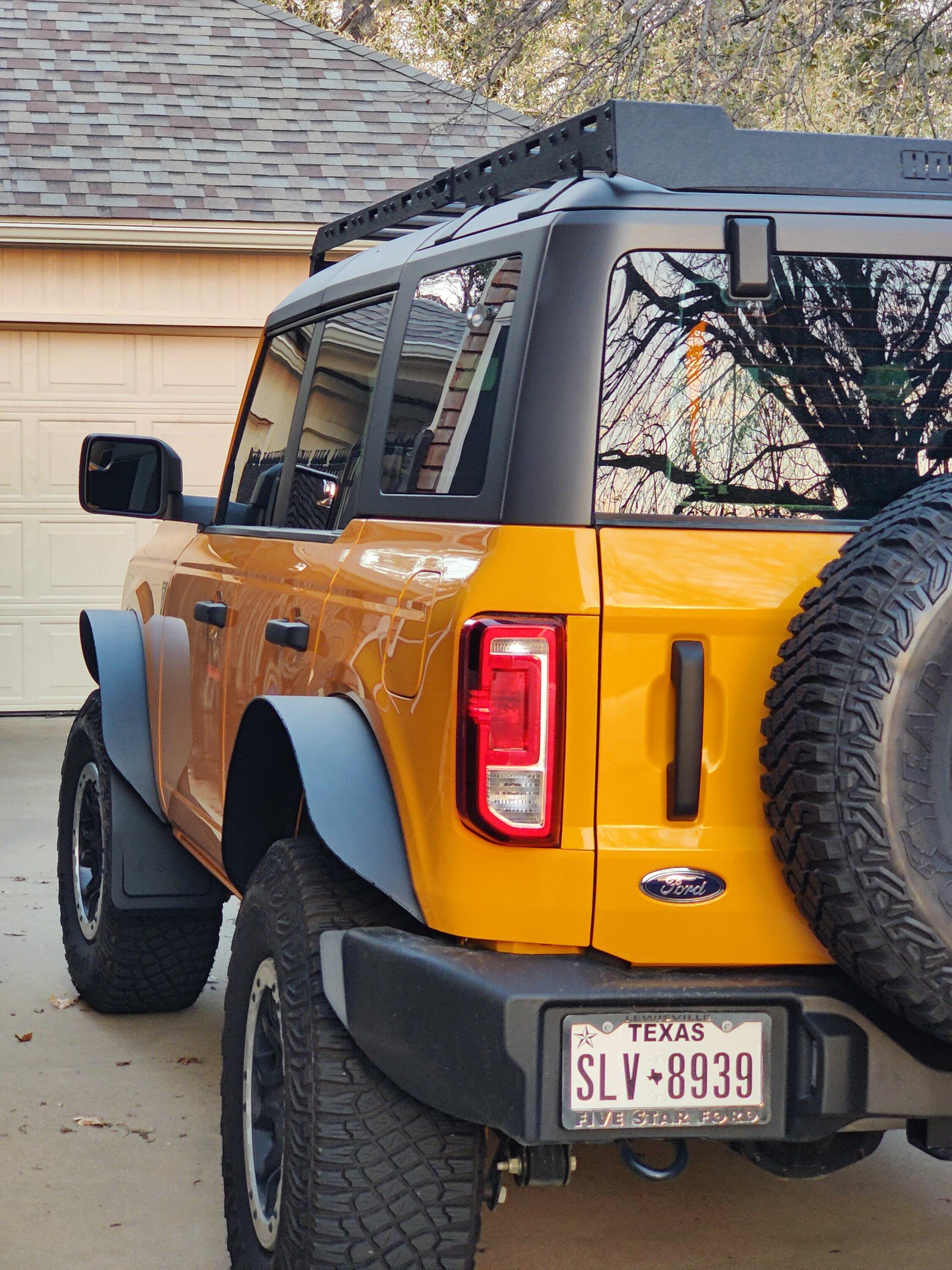 Ford Bronco Ford steel fender flares by Bushwacker (installed photos) + 37's, Eibach springs, 1" body lift IMG20230216181137