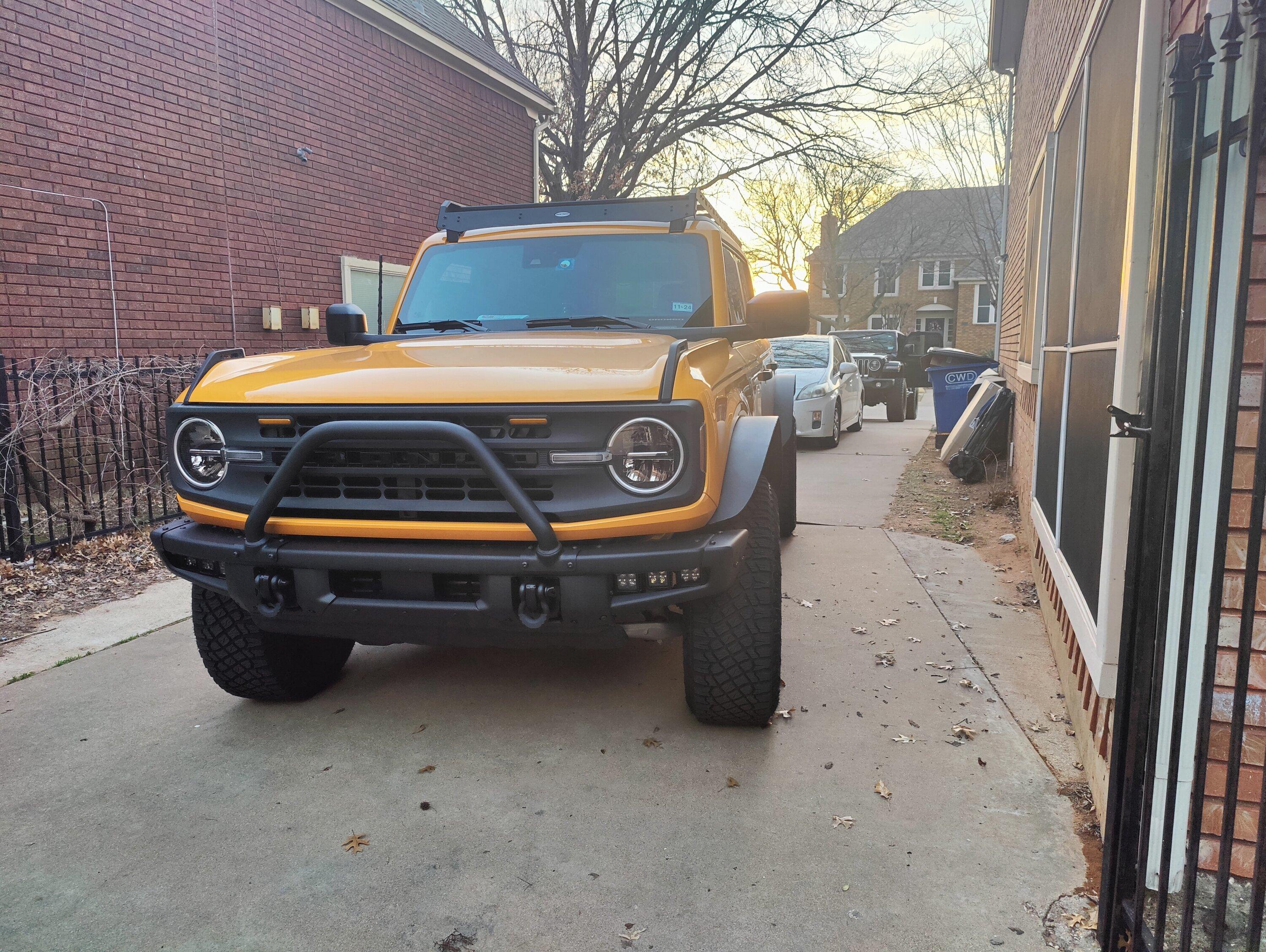 Ford Bronco Ford steel fender flares by Bushwacker (installed photos) + 37's, Eibach springs, 1" body lift IMG20230216181152