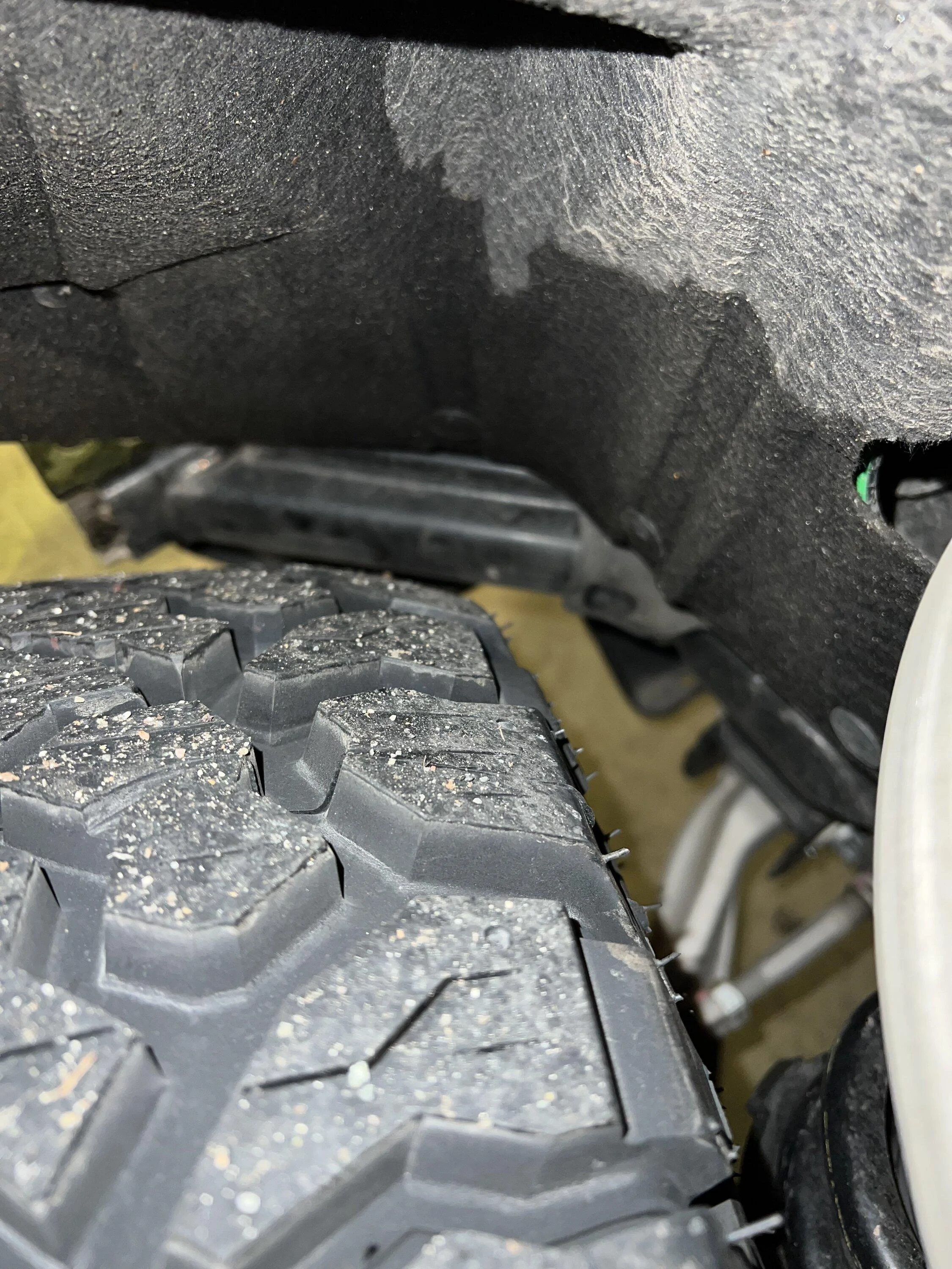Ford Bronco Kenda Klever R/T 35x10.5x17 installed on Black Diamond Bronco with SAS Bilstein suspension 32F6C306-9034-4018-AF03-034BE40337E7