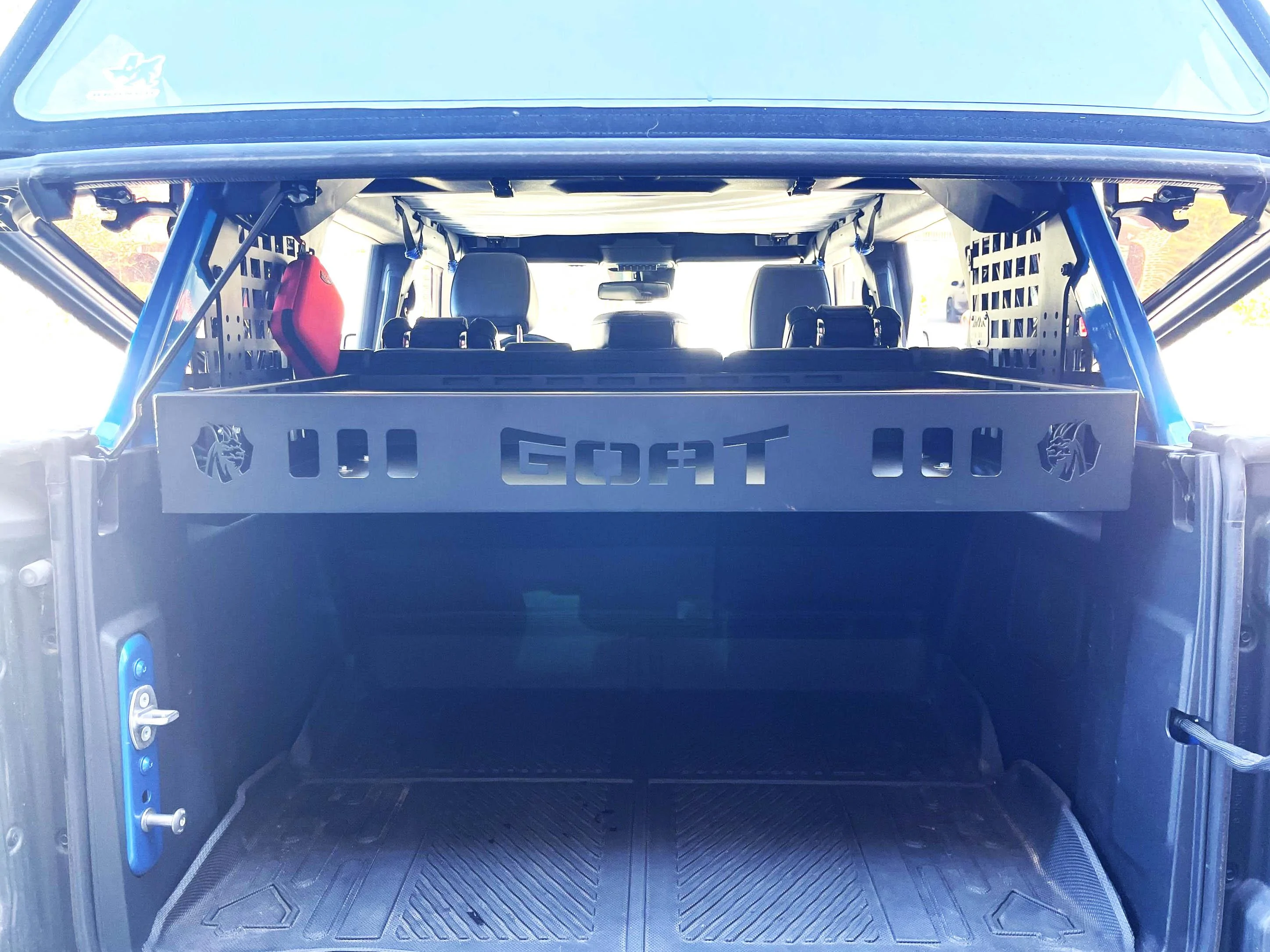 Ford Bronco Installed the GOAT cargo tray for 4 Door. Pics and notes below! 25DF80EA-4043-4928-8DCF-11C96230E599 (1)