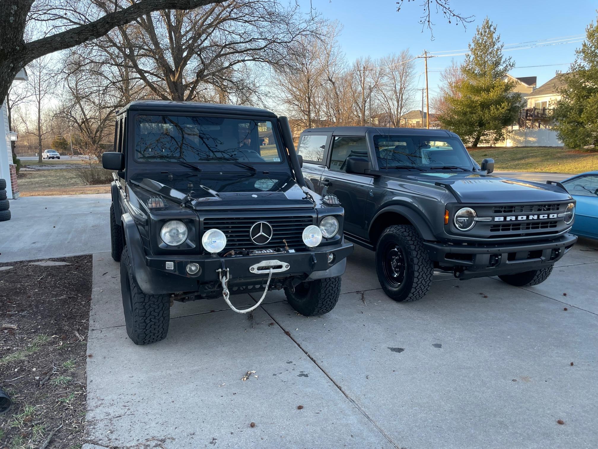 Ford Bronco New here with 2dr Black Diamond IMG_4125