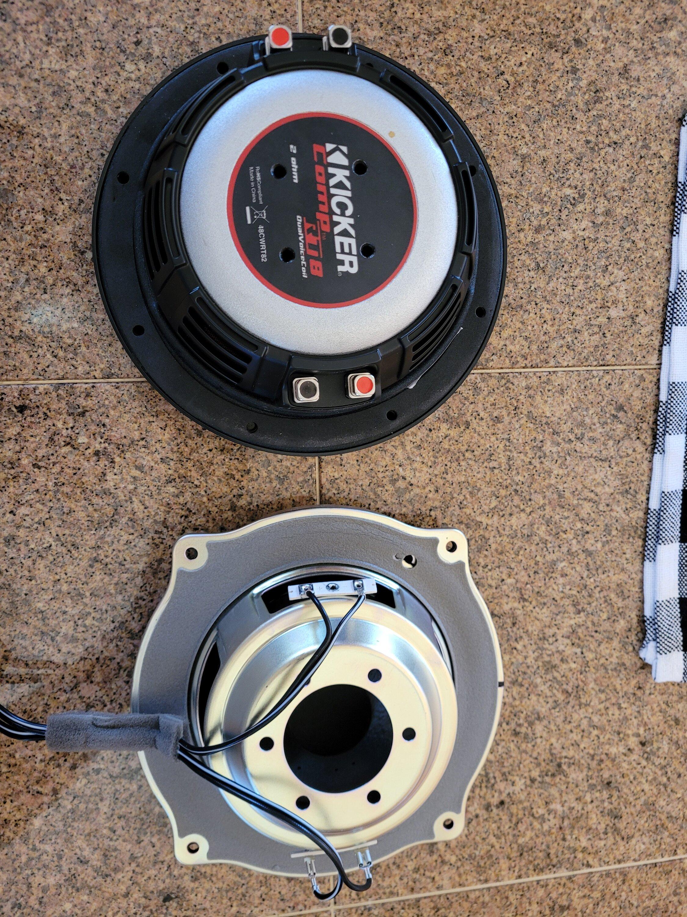 Ford Bronco 2023 2-Door Base FakeSquatch build KIcker Sub