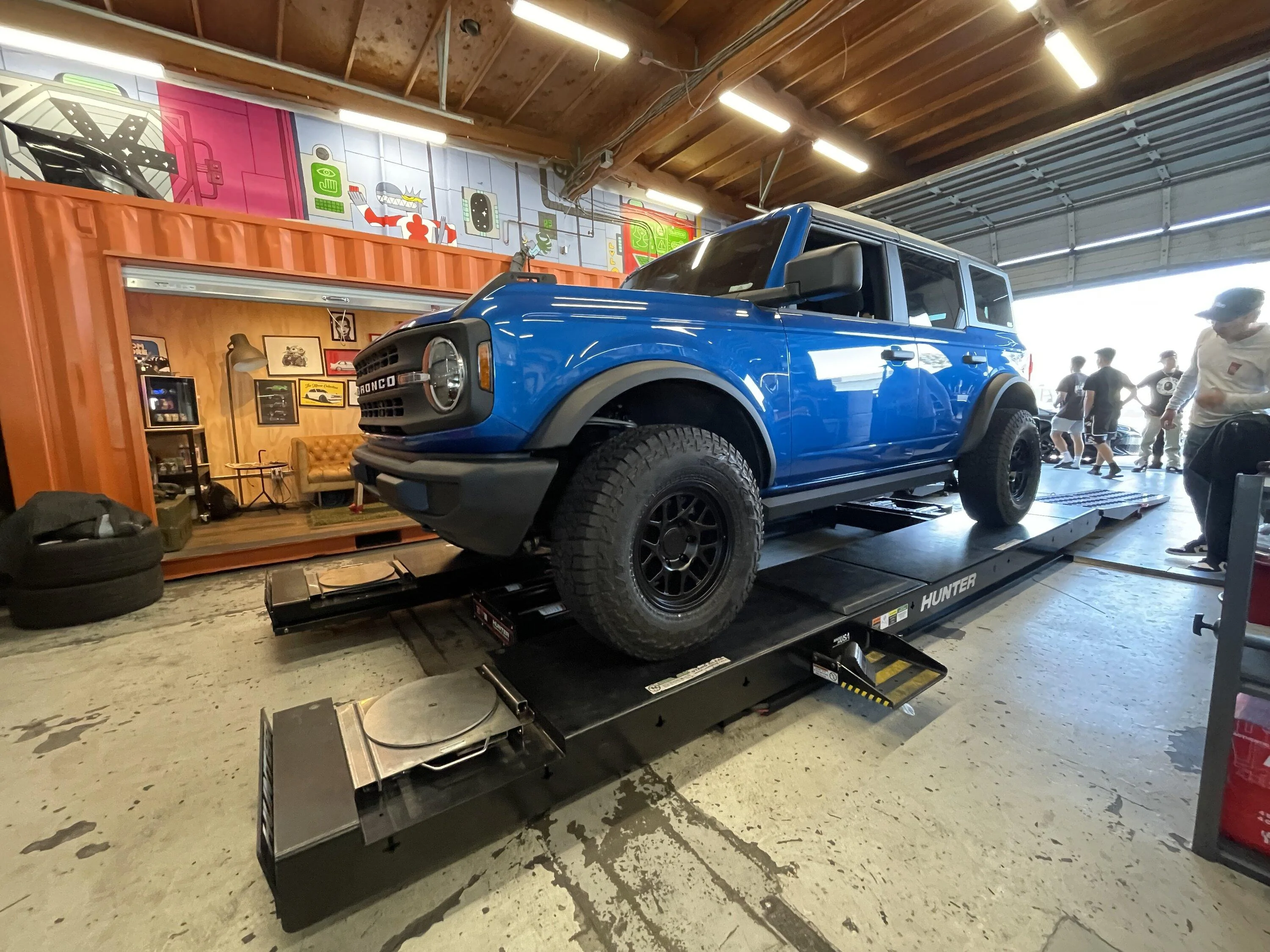 Ford Bronco Love Shop Auto Bronco Stable IMG_1116