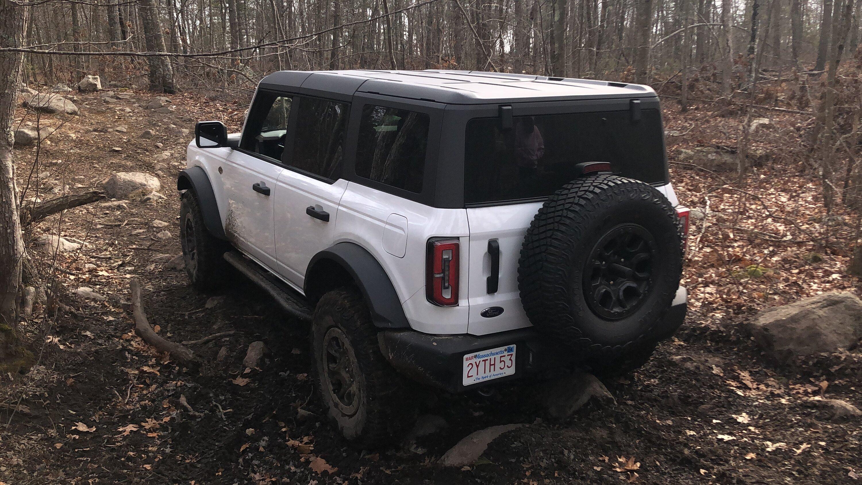 Ford Bronco Running boards recommendations for 4-door Bronco? 99D0265F-3C68-4513-B603-814203300595
