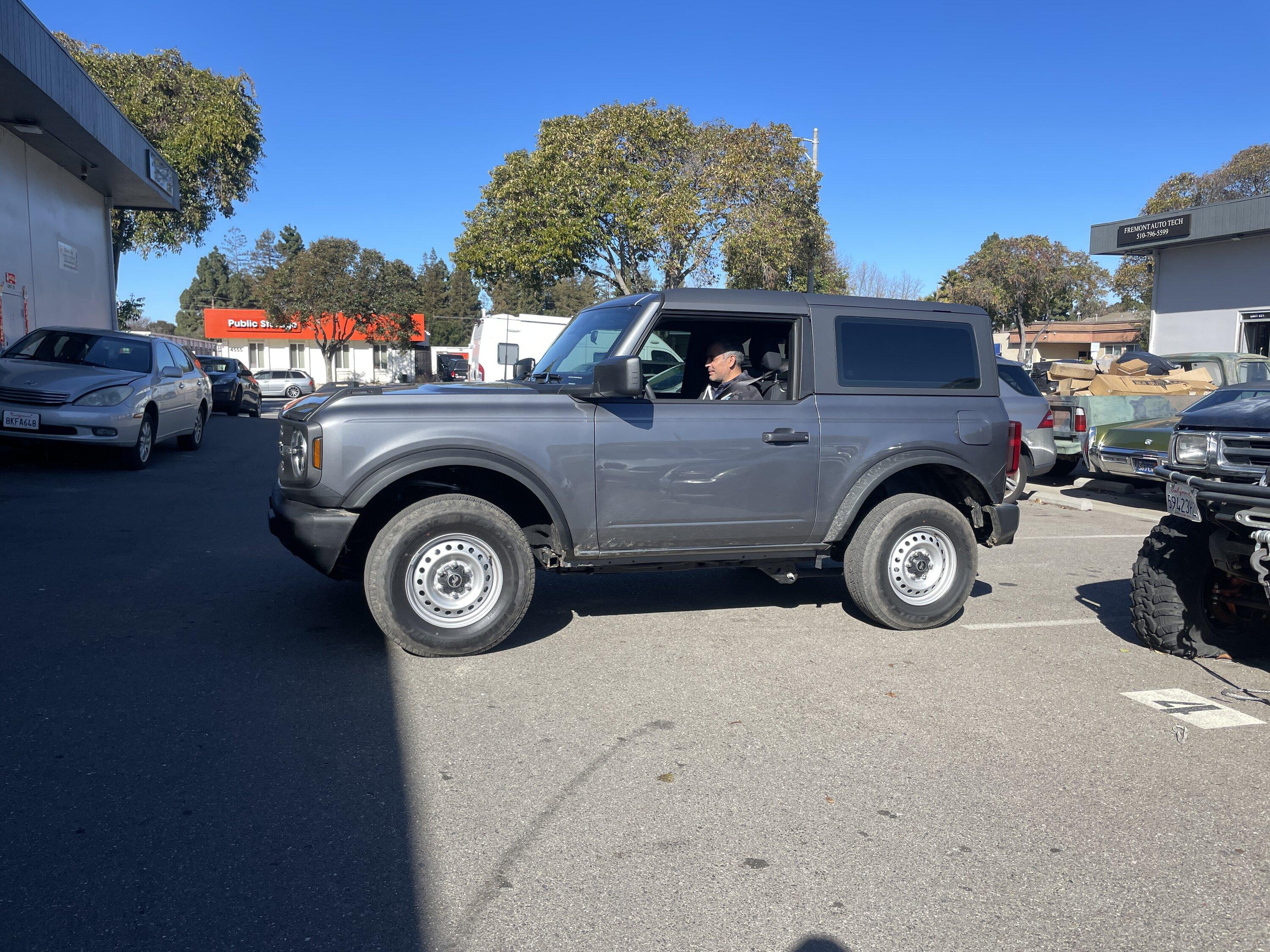 Ford Bronco Love Shop Auto Bronco Stable IMG_5972.JPG