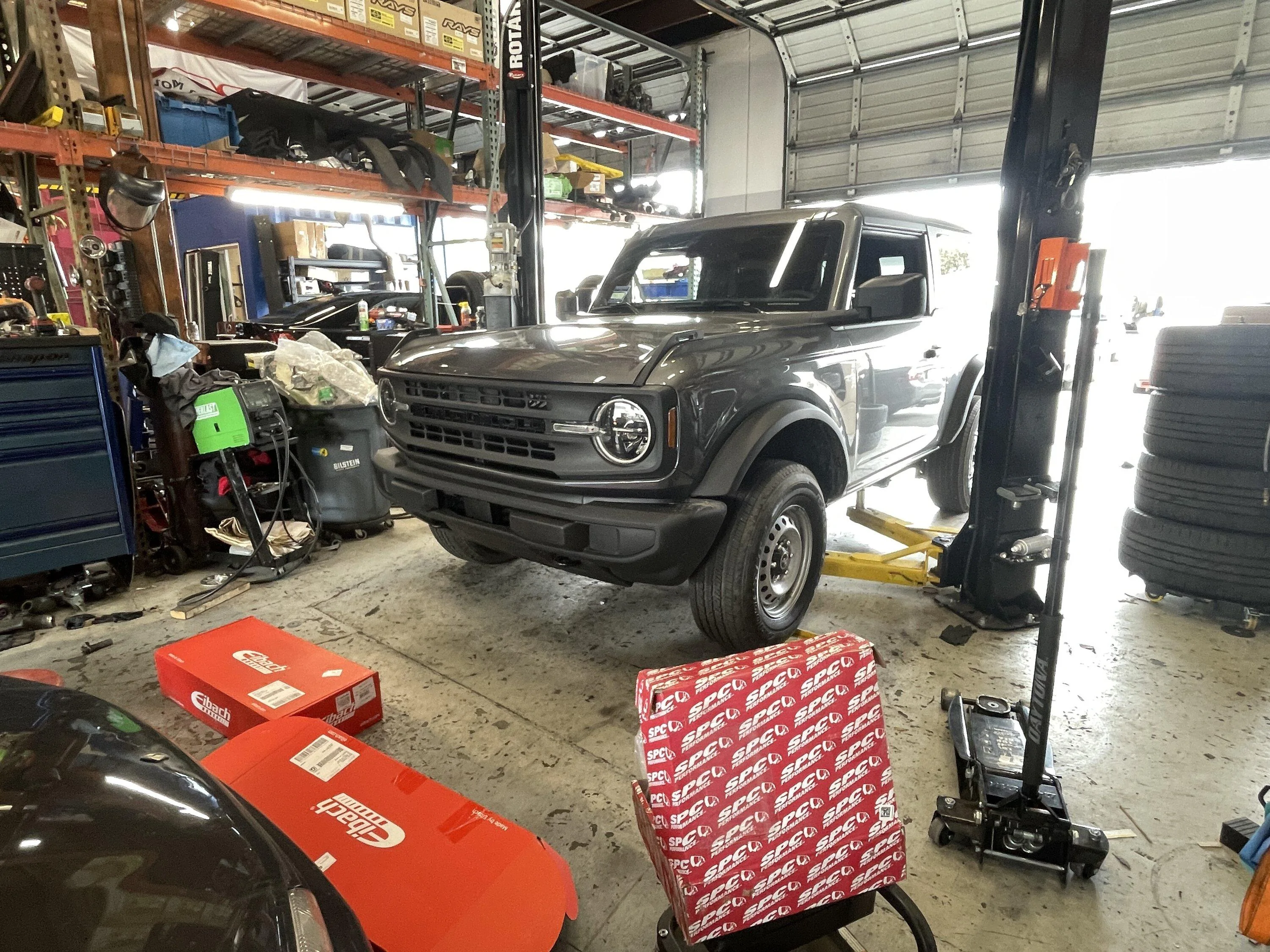 Ford Bronco Love Shop Auto Bronco Stable IMG_5987