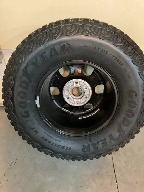 Ford Bronco FS:  Spare Sasquatch wheel/tire/tpms sas wheel back