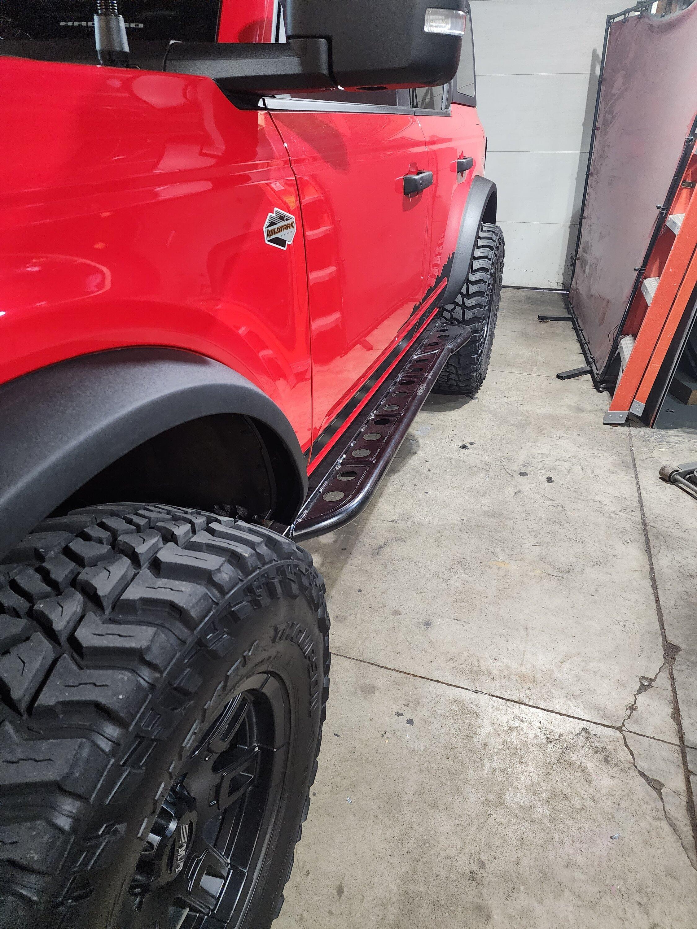 Ford Bronco Sliders that look more like nerf bars? 20221217_100018