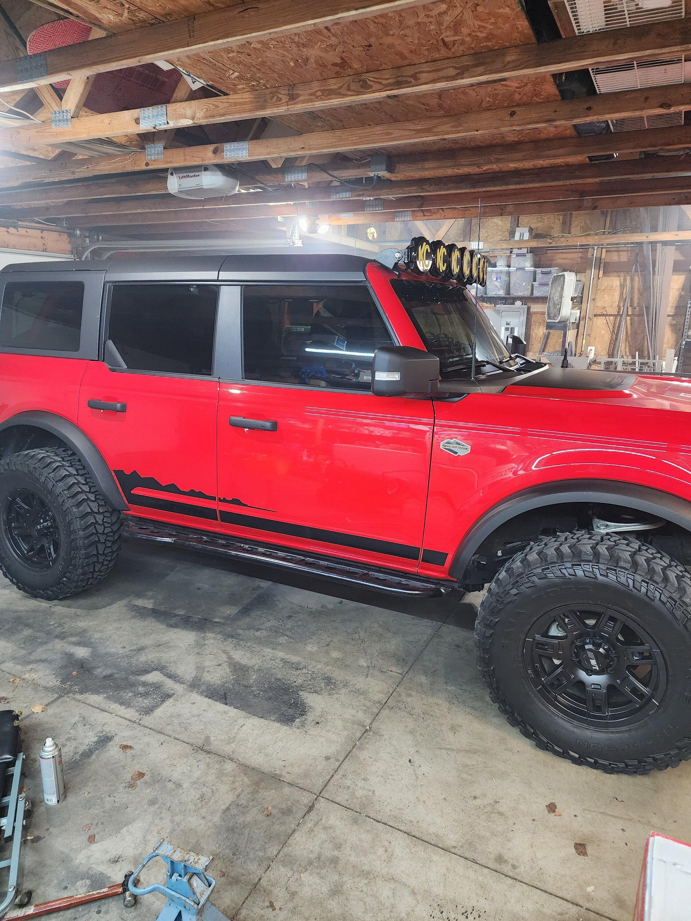 Ford Bronco Sliders that look more like nerf bars? 20221217_104643