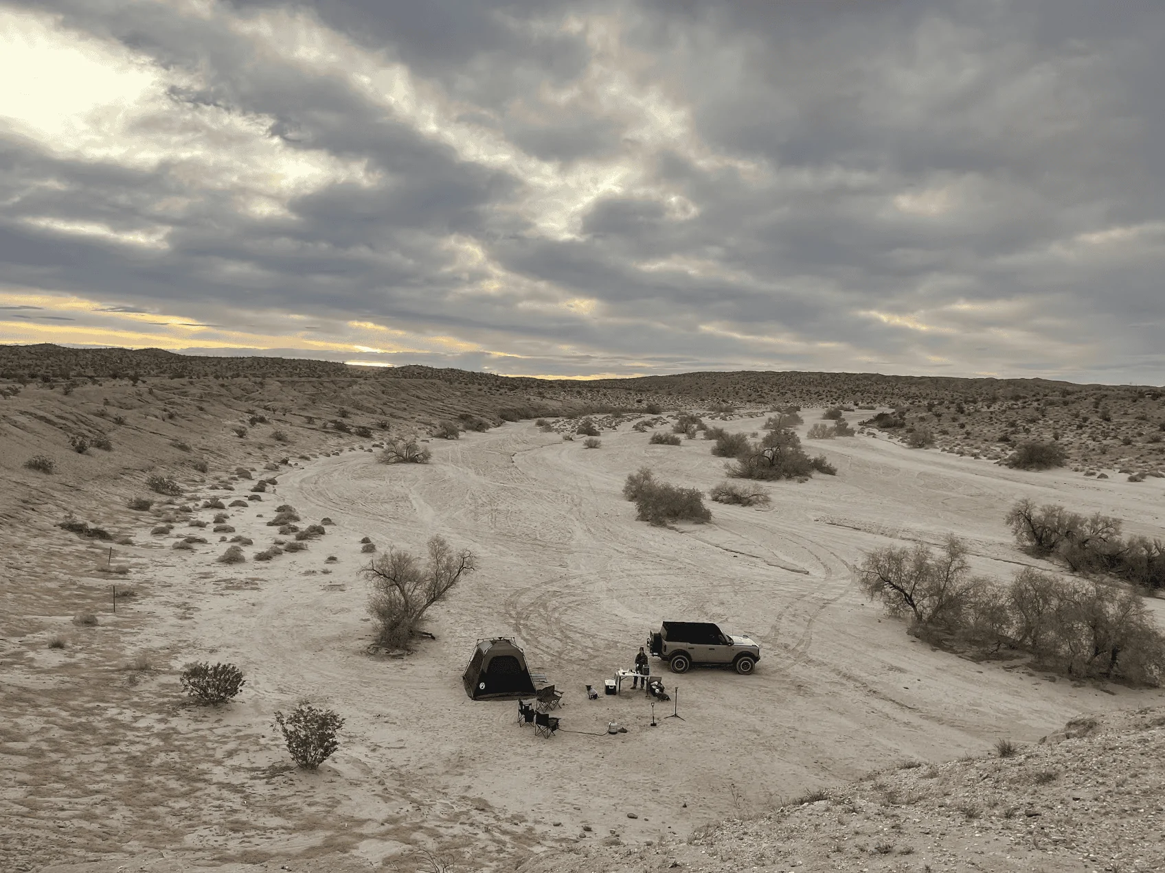 Ford Bronco Incredible canyons and desert sunrises off-roading in Anza Borrego desert (Video) 1678236095147