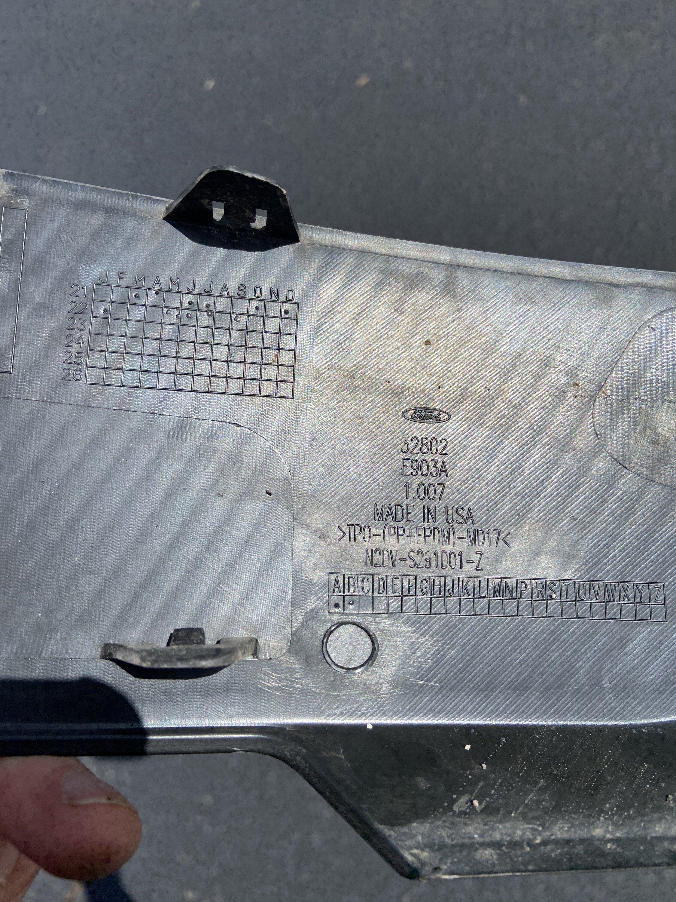 Ford Bronco Rear fender insert replacement. B95B70FF-1E40-4393-AF41-B5AF43B5276B