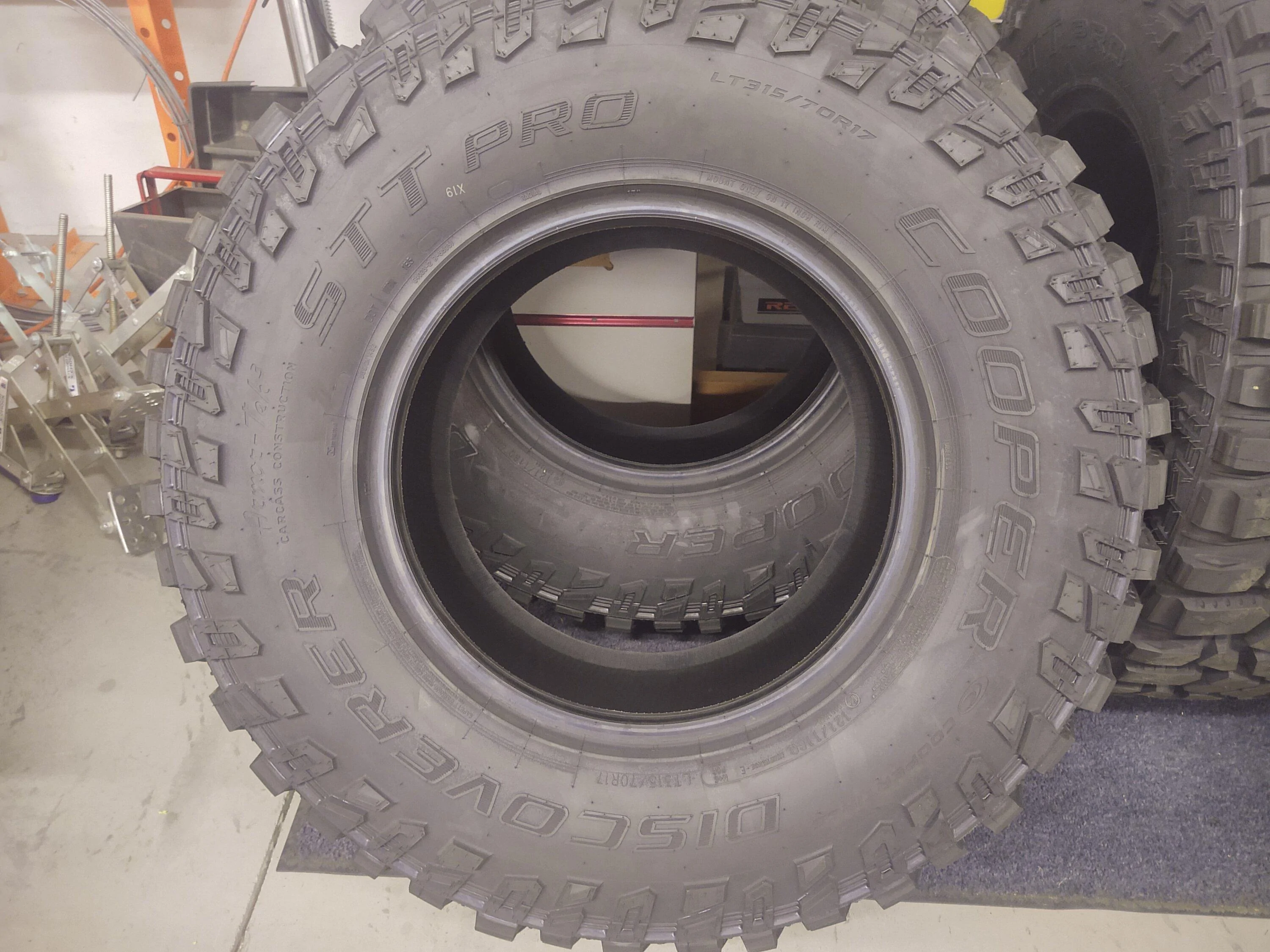 Ford Bronco (5) Cooper Discoverer STT Pro tires. IMG_20230307_174720745