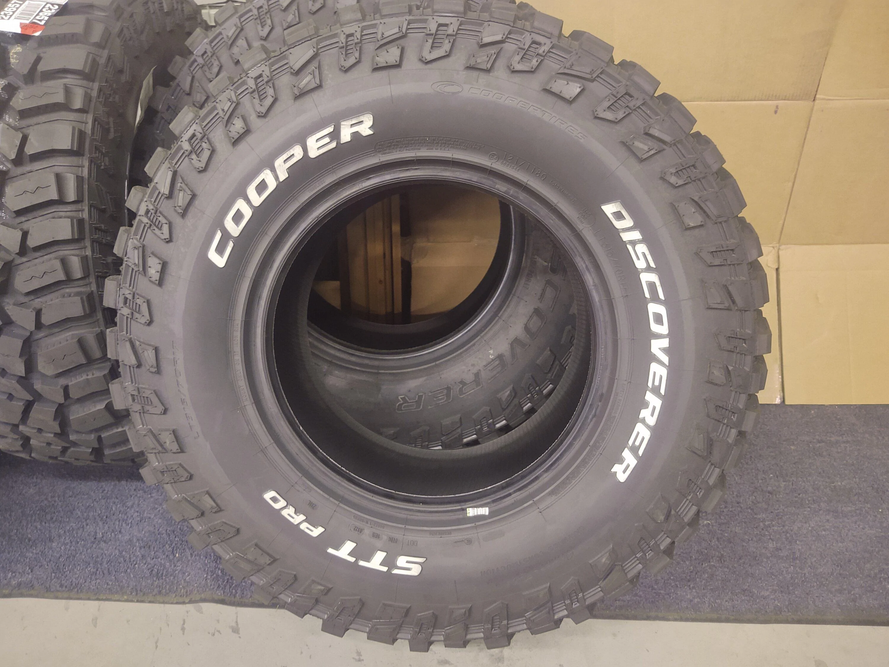 Ford Bronco (5) Cooper Discoverer STT Pro tires. IMG_20230307_174715358