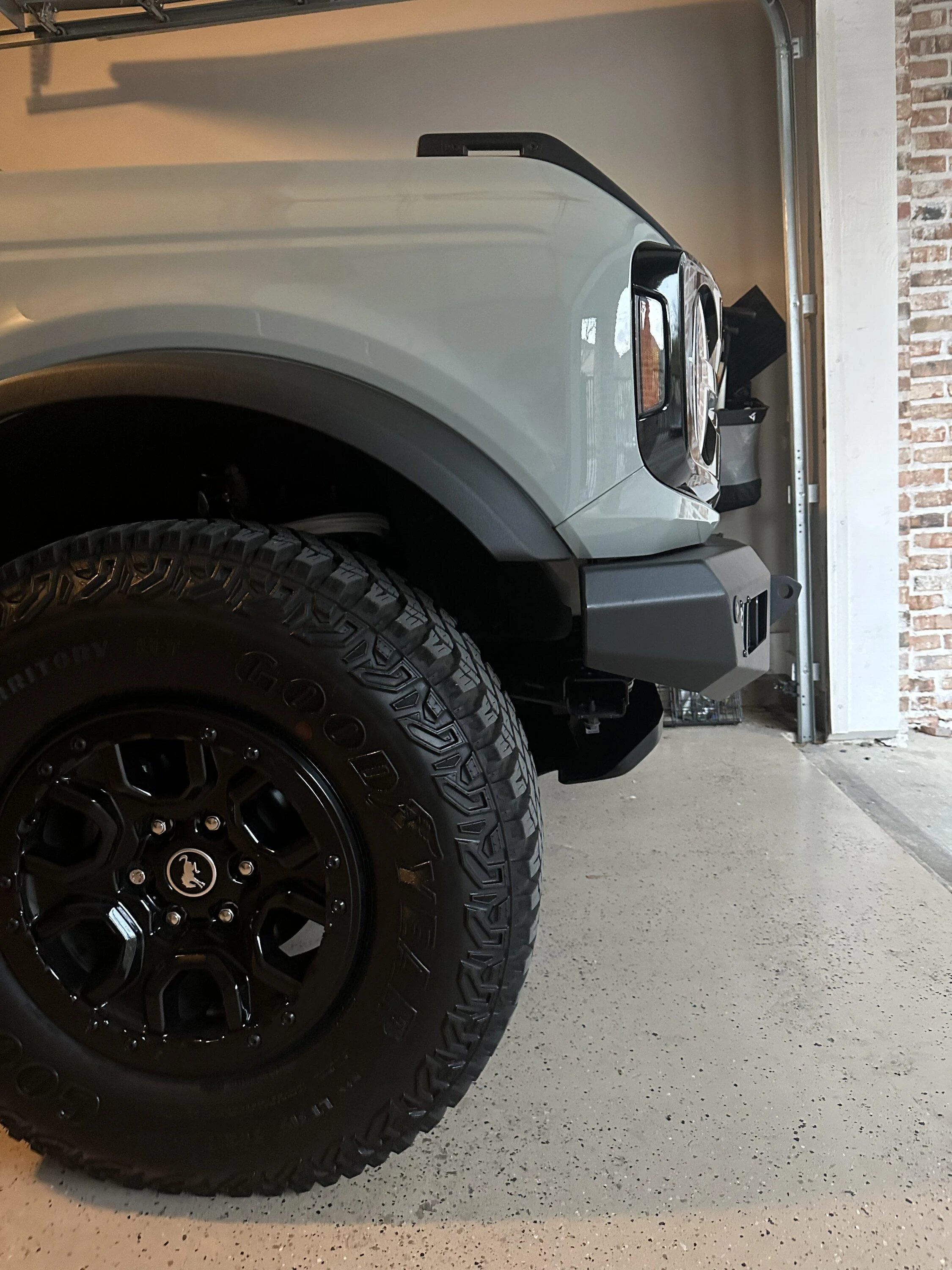 Ford Bronco DV8 OE bumper before and after 68DE7B2B-5945-4127-A4F7-DC2856D78497