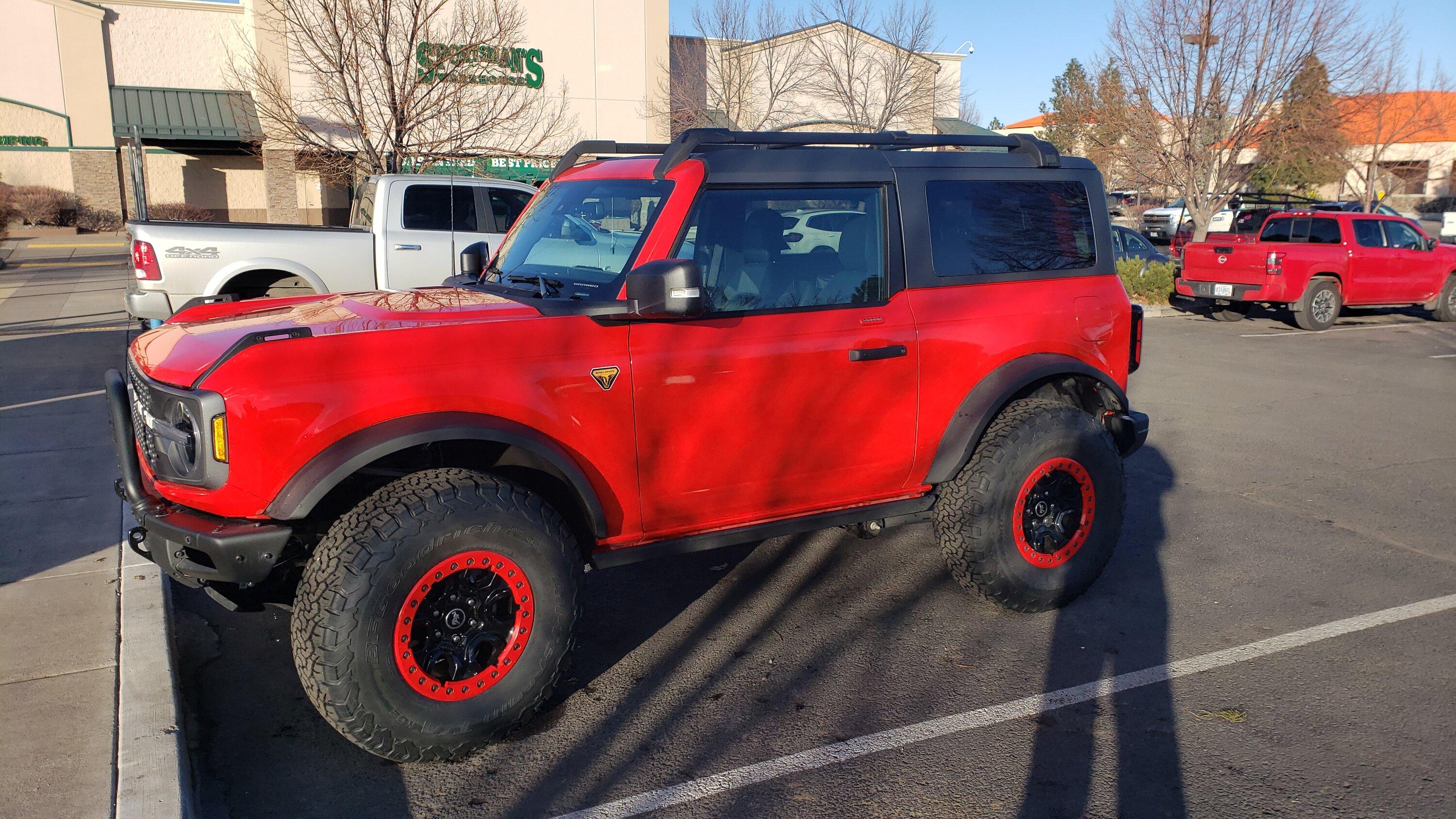 Ford Bronco Removing and reinstalling wheel rings without issues. 20230119_152852
