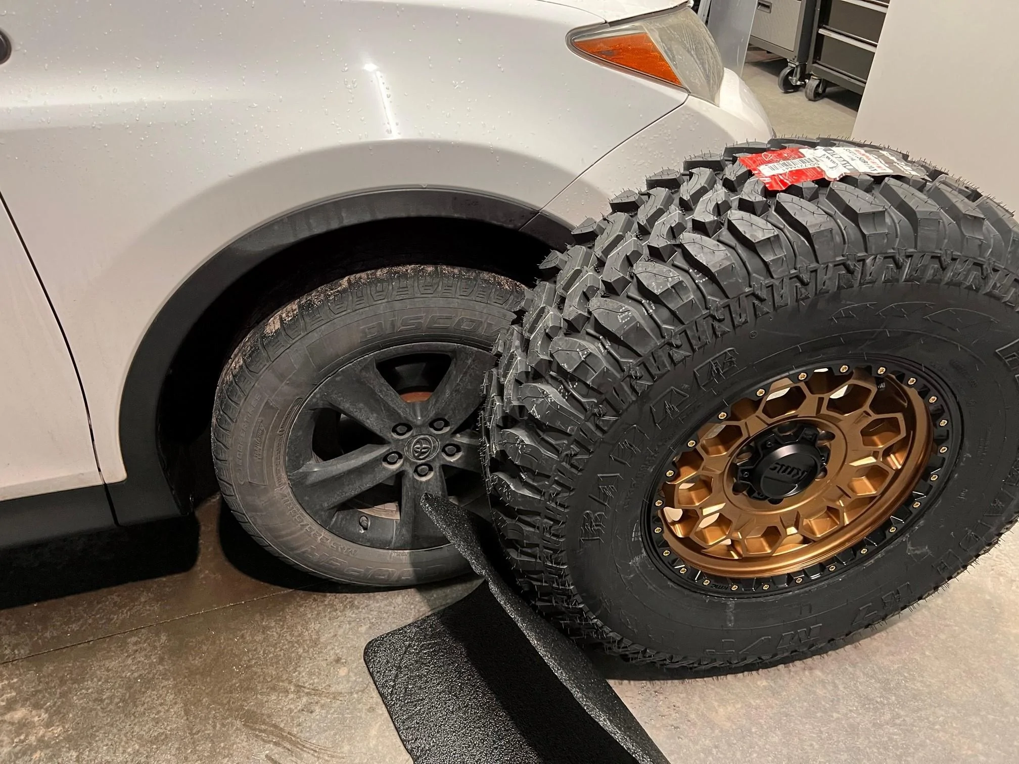 Ford Bronco Beer Budget Bronco......begins! Wheels 2
