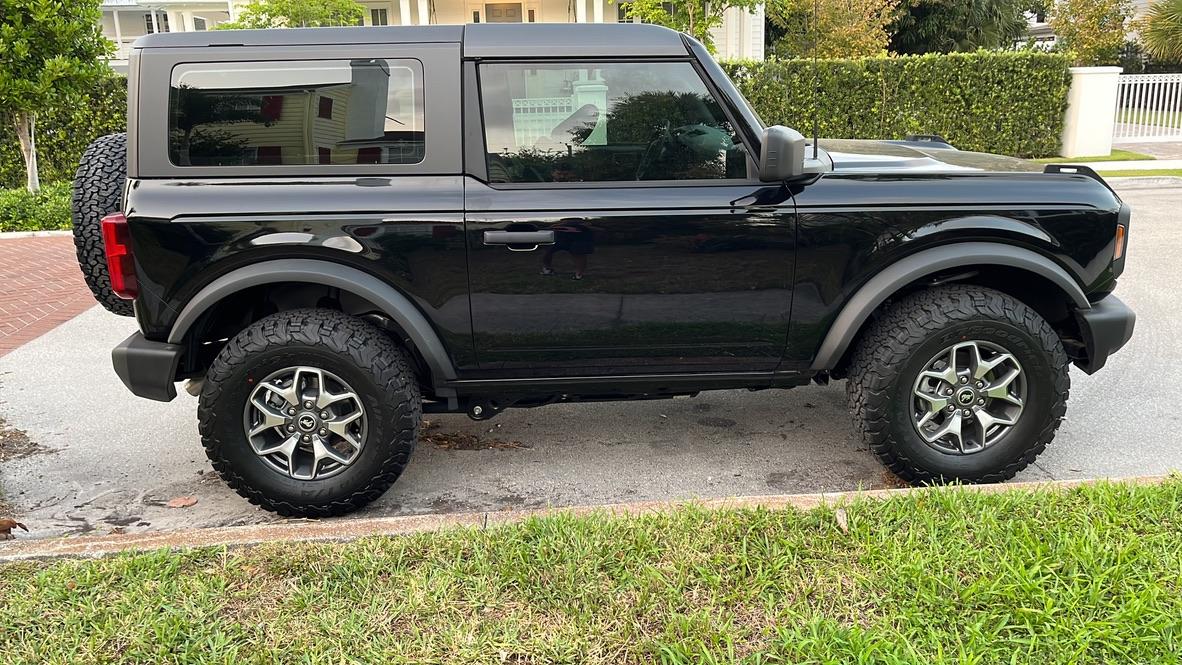 Ford Bronco 2023 Base Bronco tire options? CFD04A82-FA94-4DA6-879E-C30B6AD58824_1_105_c
