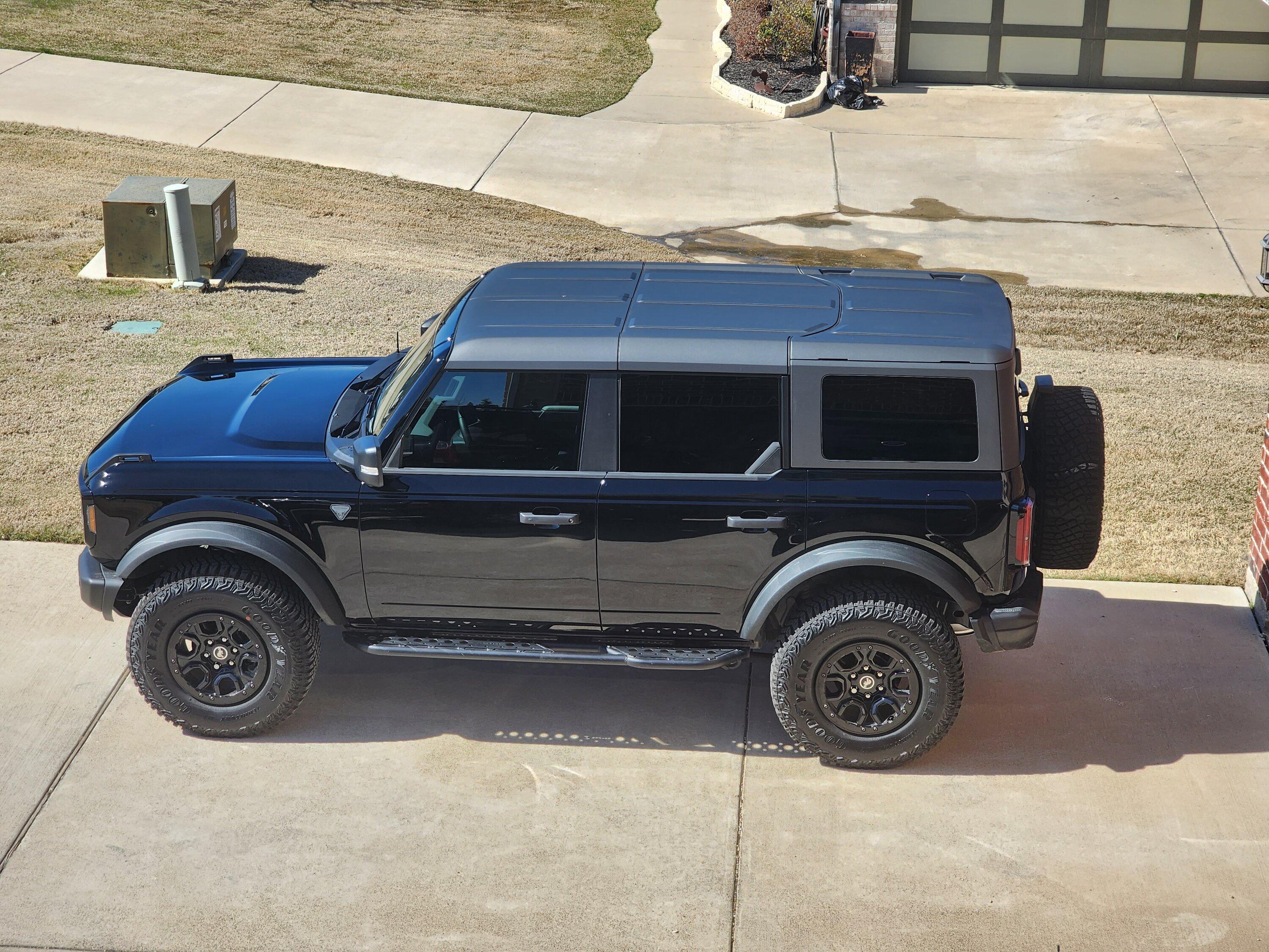 Ford Bronco SHADOW BLACK Bronco Club 20230304_142133