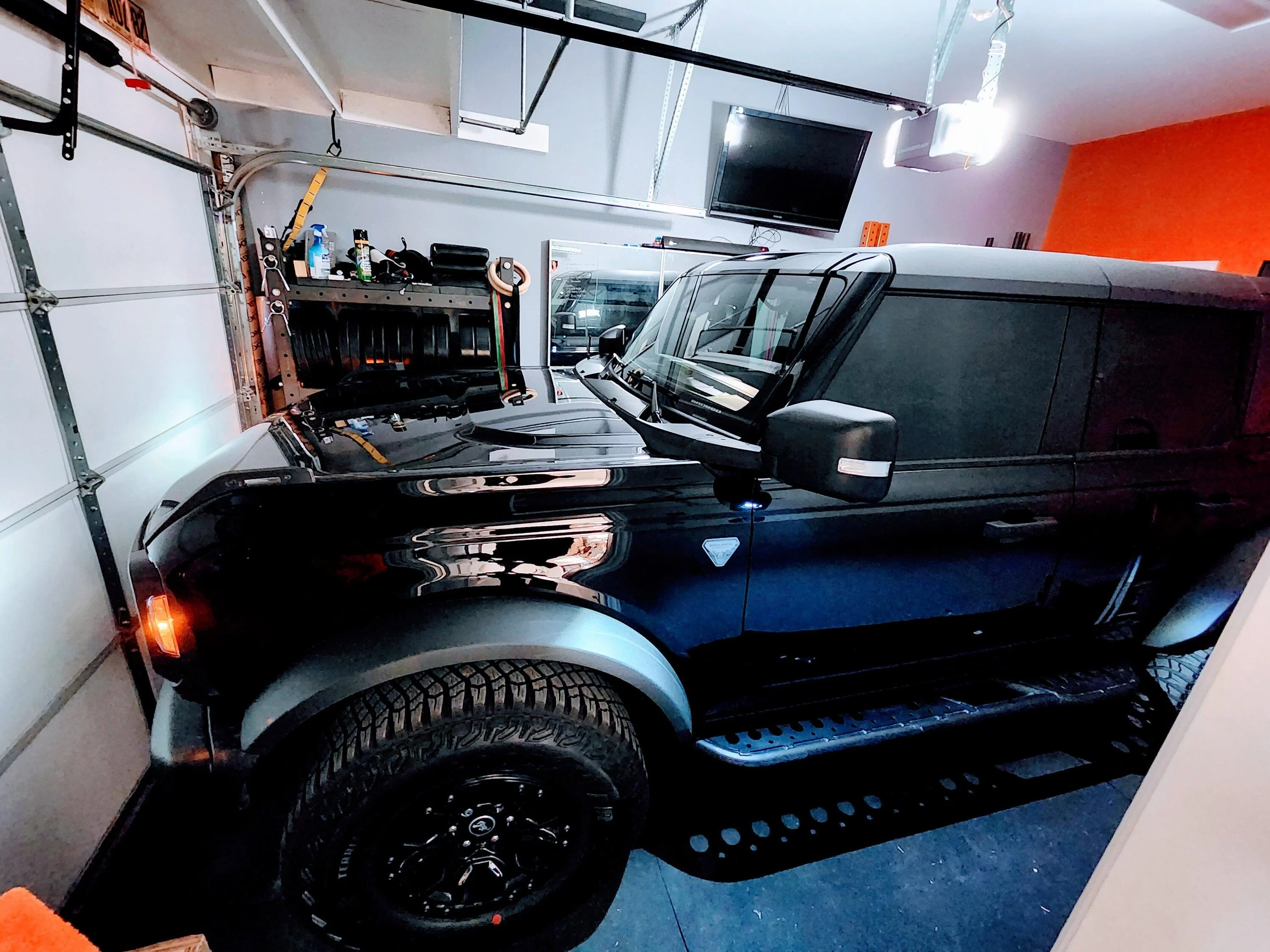 Ford Bronco SHADOW BLACK Bronco Club 20230304_174843