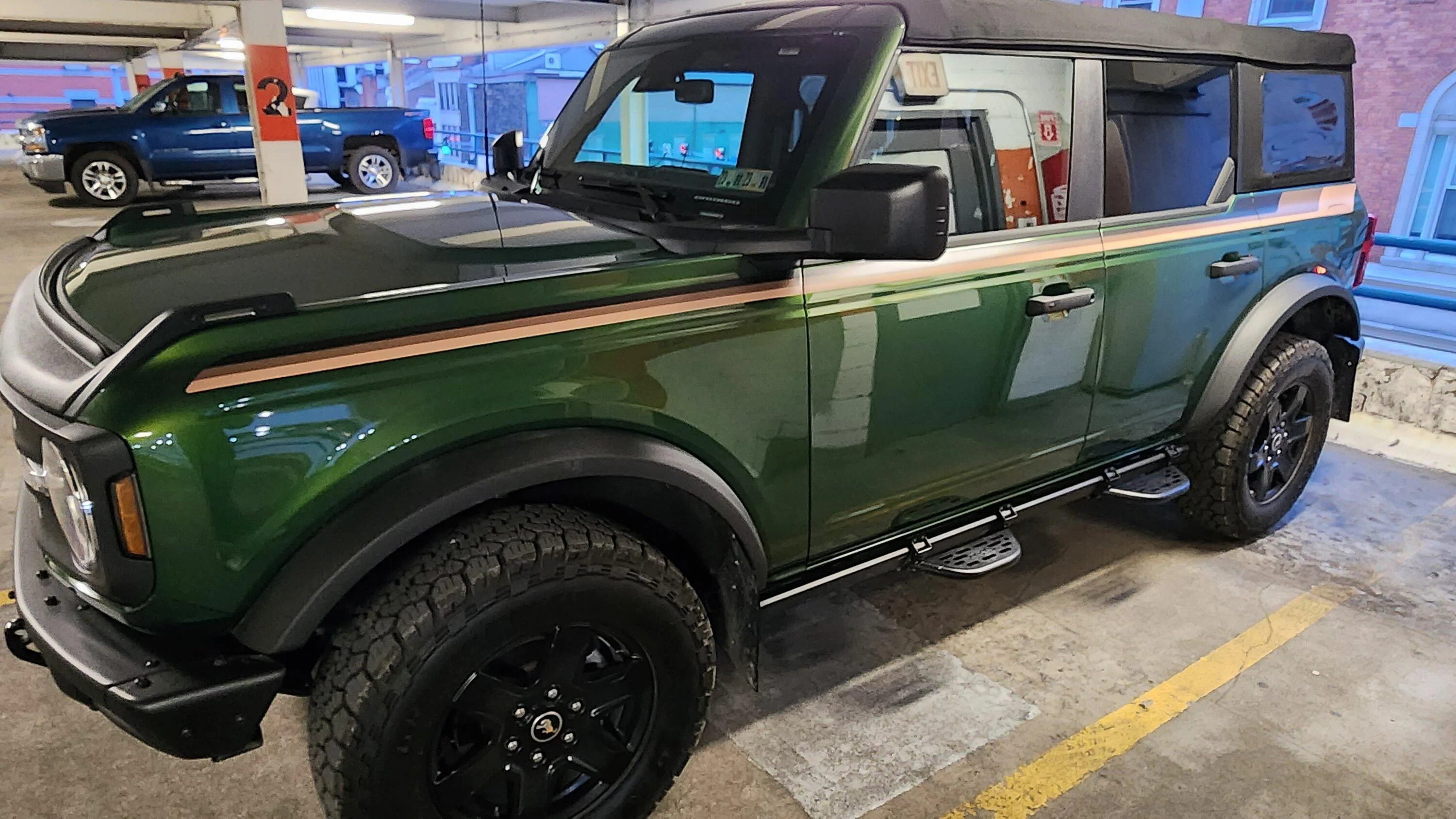Ford Bronco ERUPTION GREEN Bronco Club 20230302_065749