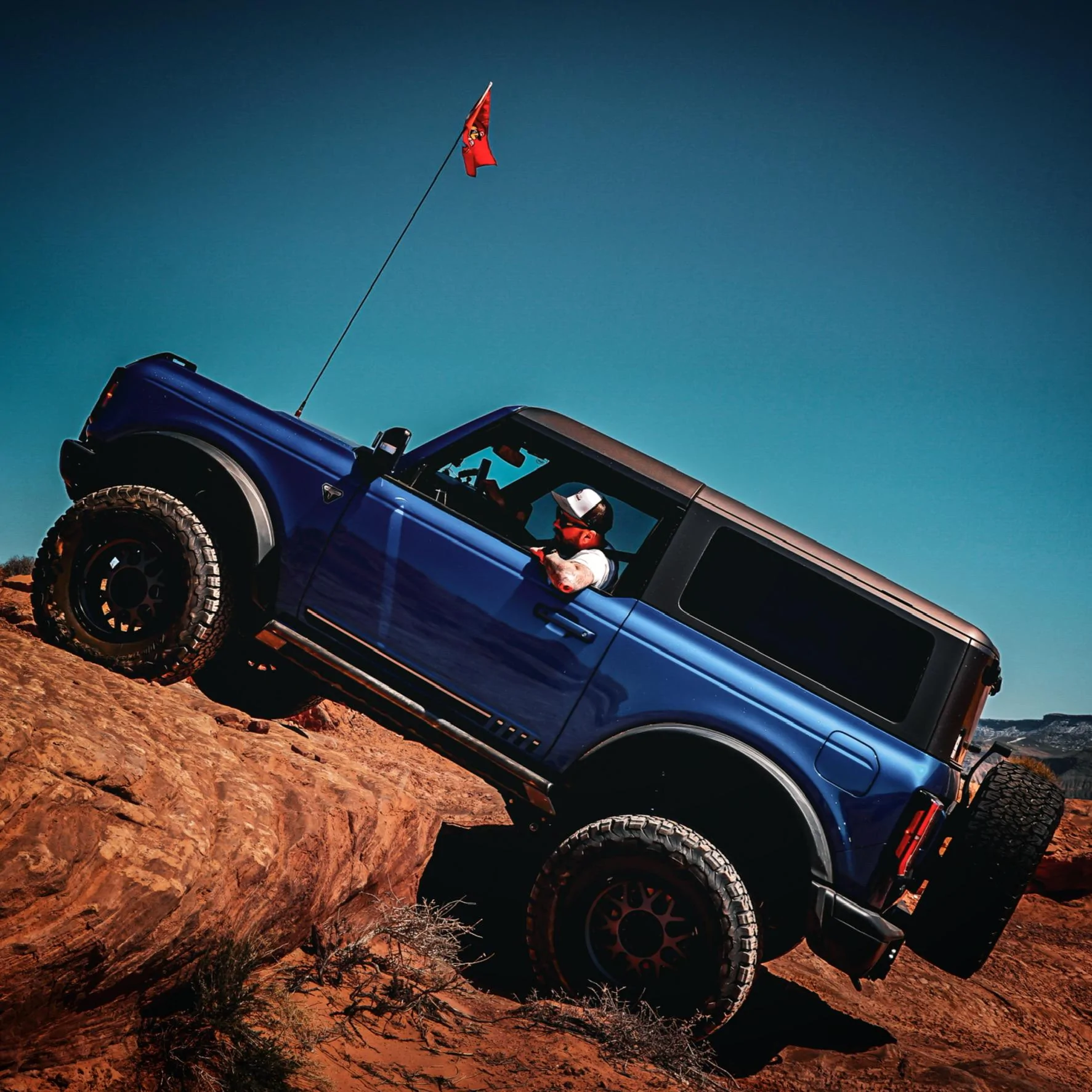 Ford Bronco Bronco x Mountain Bike 023B1A84-E34D-469F-9656-44B1A472BDD8
