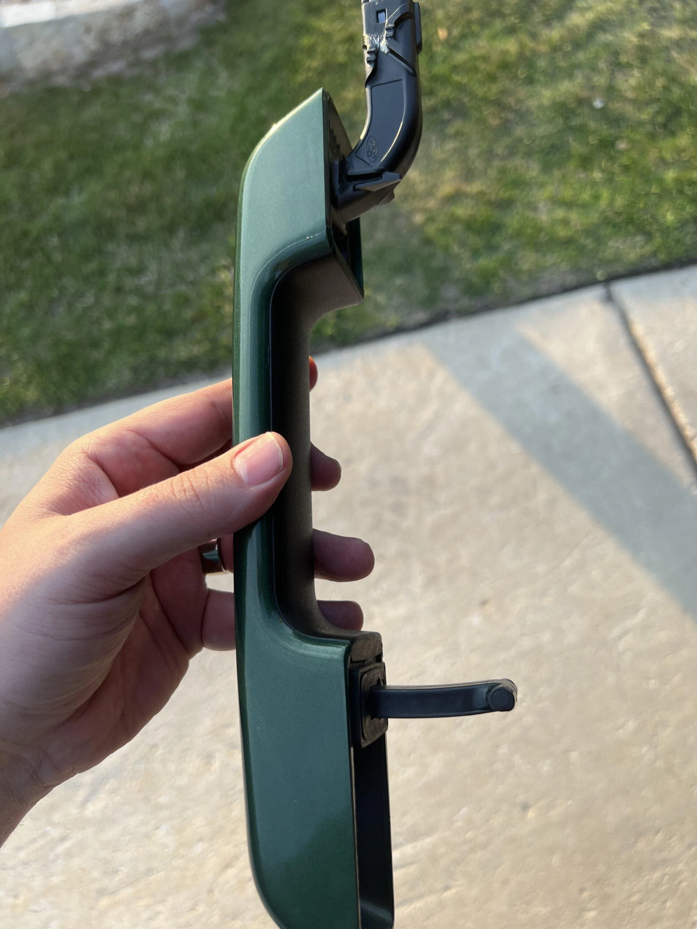 Ford Bronco Problems Reconnecting Drivers Door Handle CB2C3892-DFB0-4C59-A1F8-E945788C219B