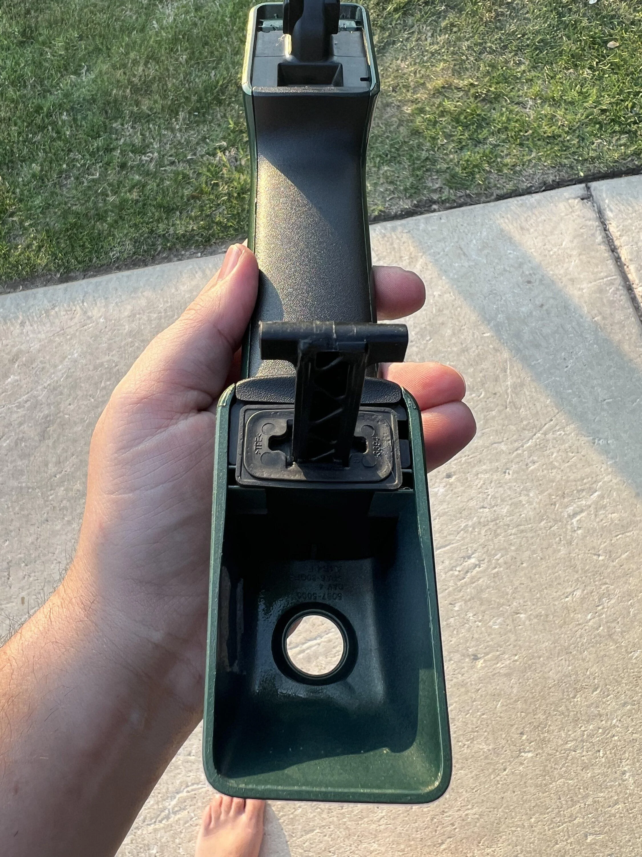 Ford Bronco Problems Reconnecting Drivers Door Handle 0401E814-4672-4021-86A2-58996E959516