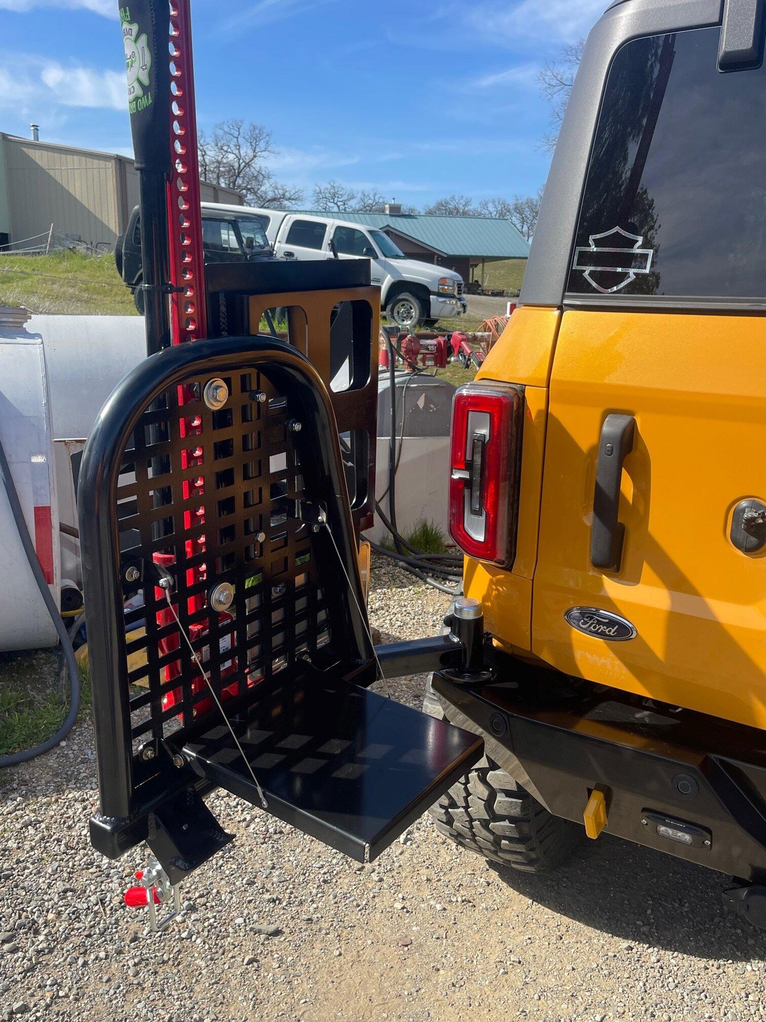Ford Bronco Installed SRQ FABRICATION rear bumper with swing outs -- review and photos lso