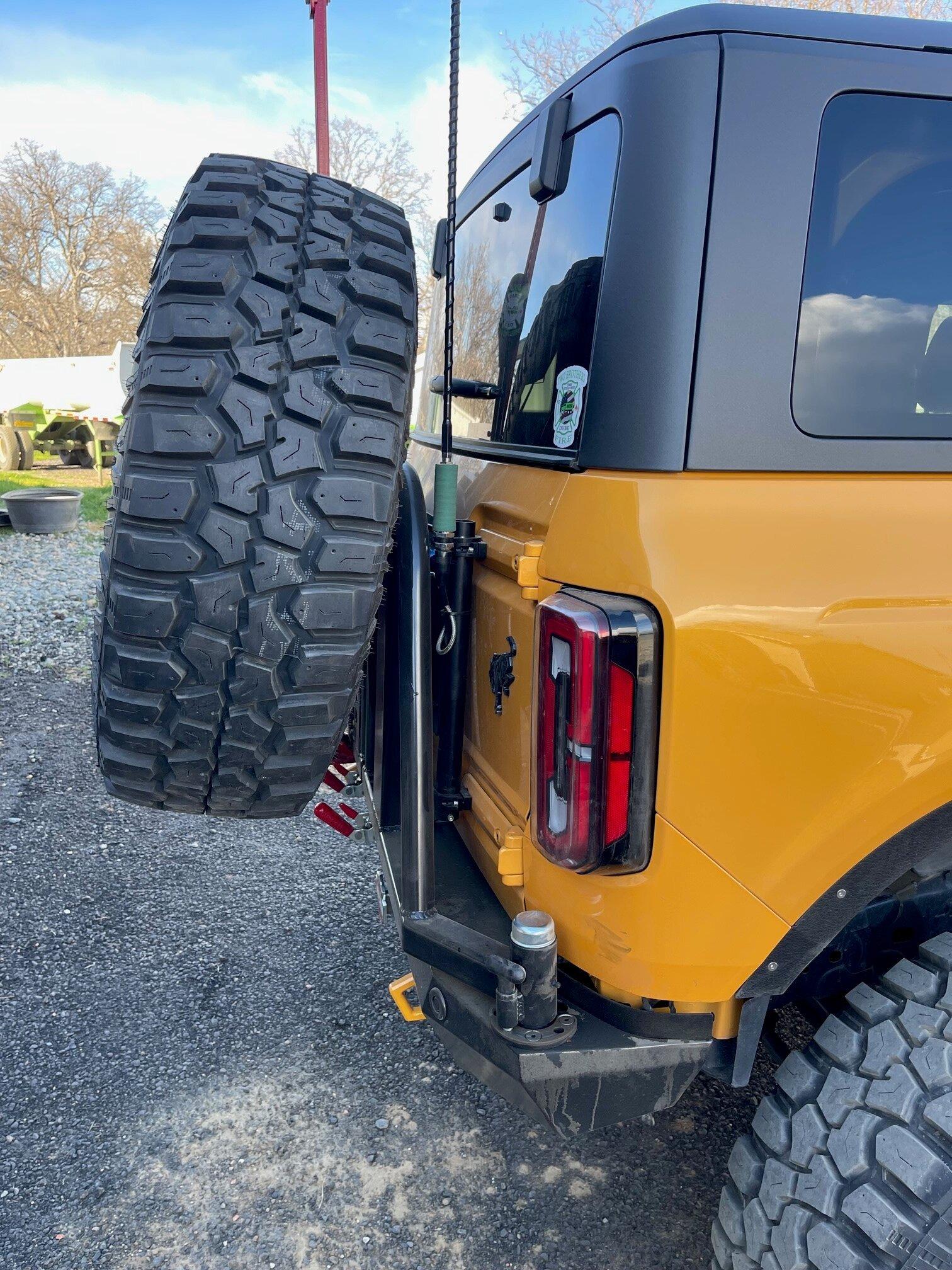 Ford Bronco Installed SRQ FABRICATION rear bumper with swing outs -- review and photos svr