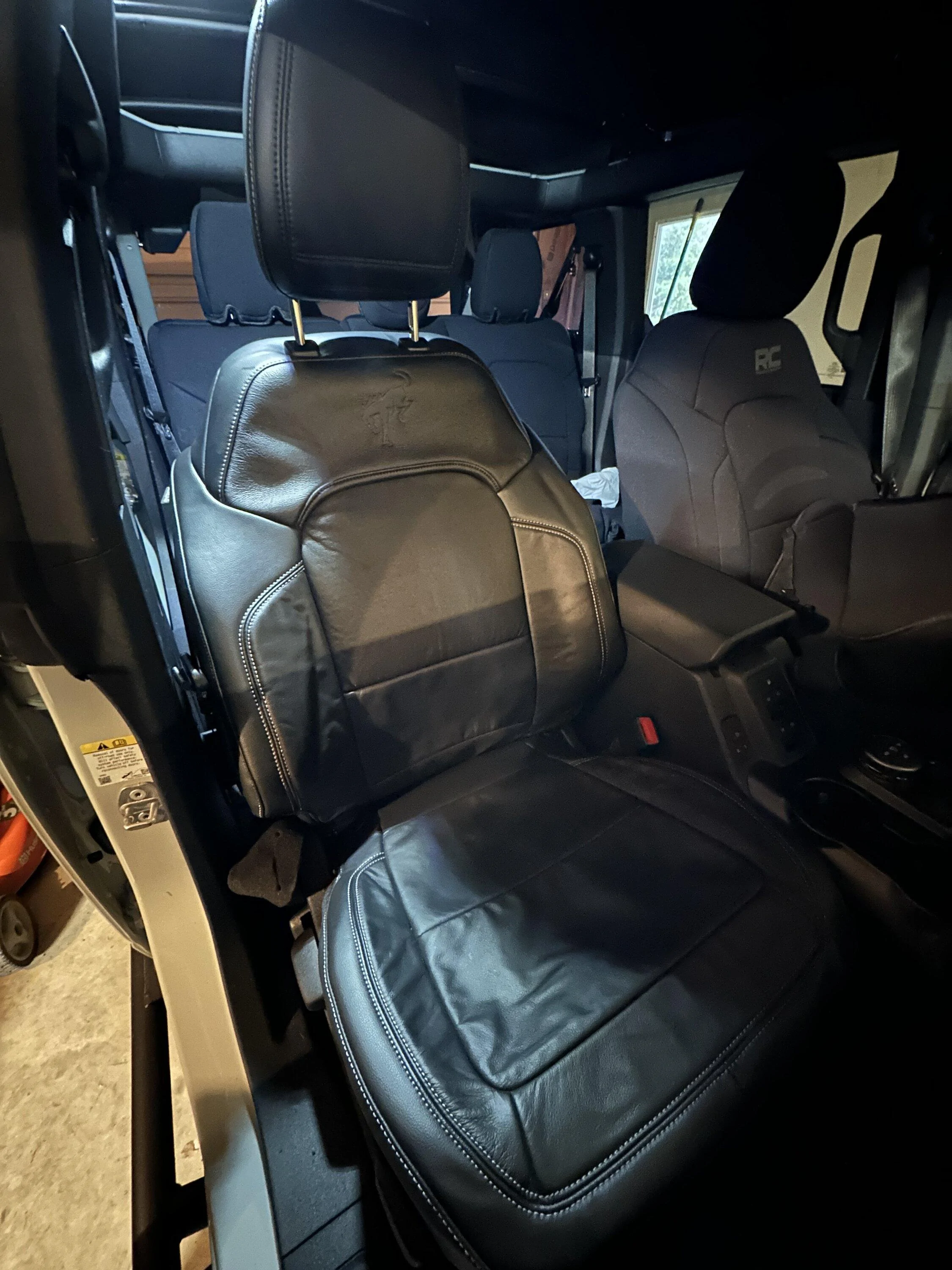Ford Bronco Leather in a Big Bend E45FFC75-A452-4C8C-850A-260CDAF677A8