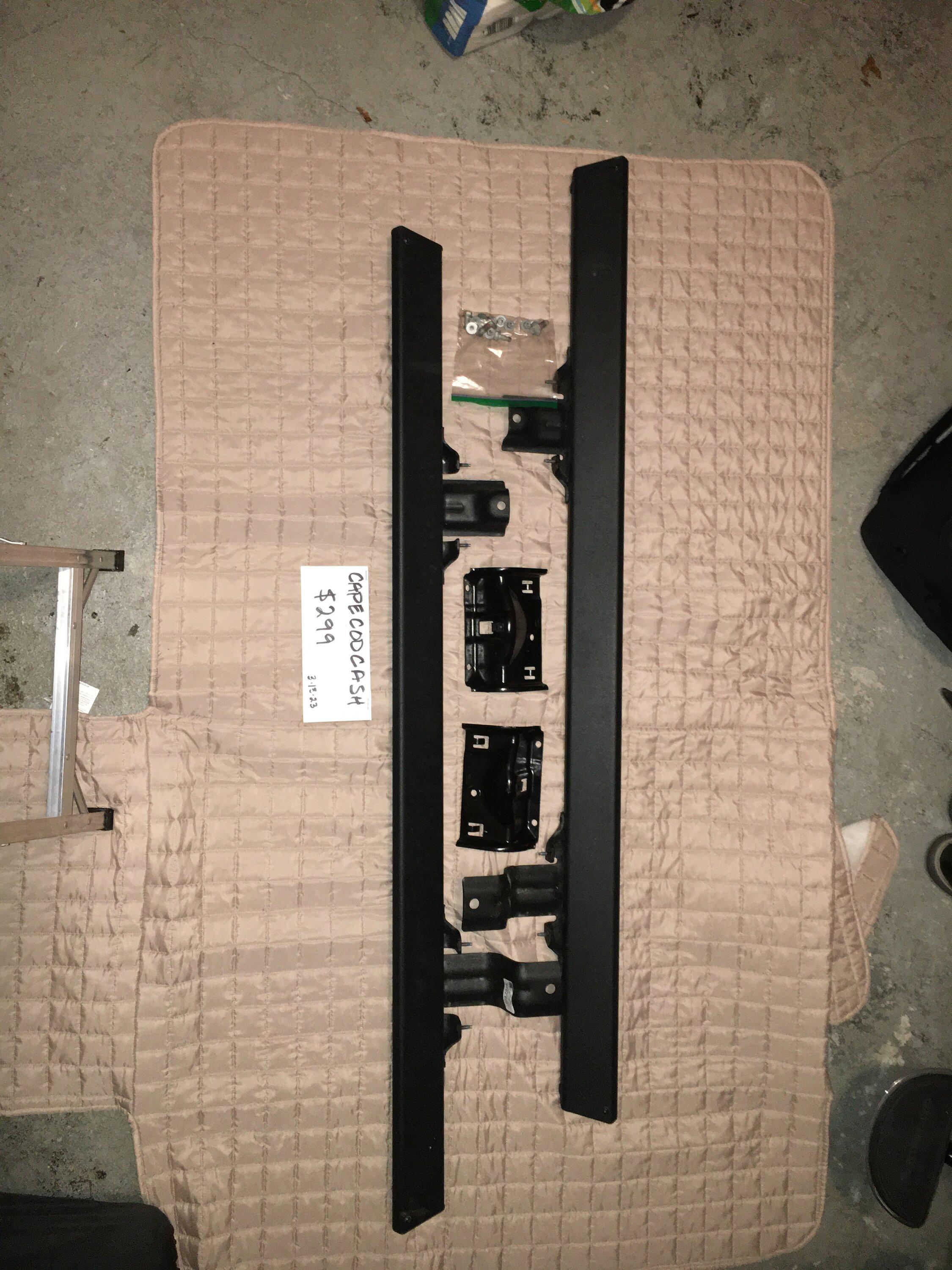 Ford Bronco OEM 2 Dr Rock Rails $299 706187D2-6BFE-4C4D-B159-92F9EFA662C5