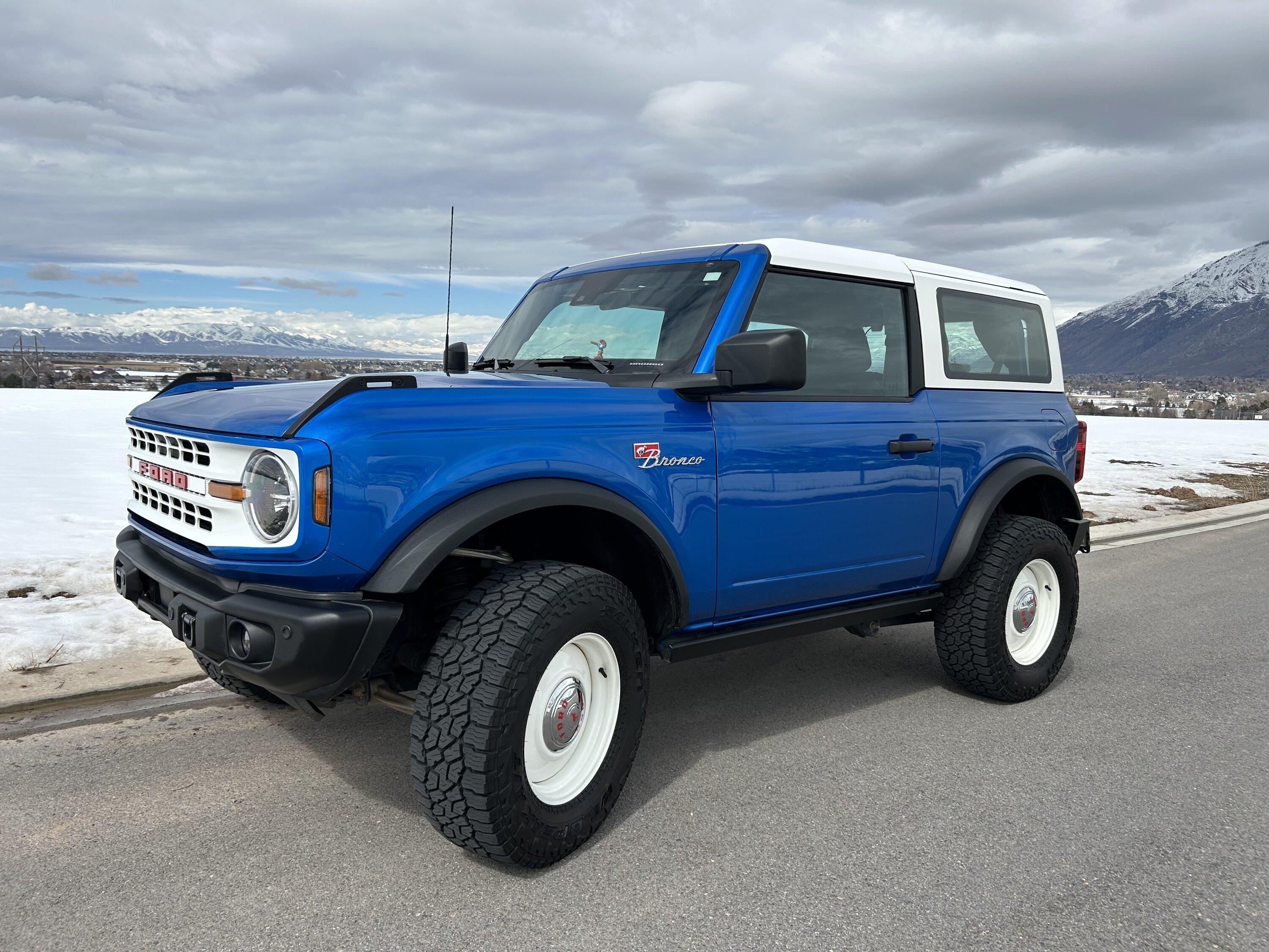 Ford Bronco 2021 2 door base built as Heritage Edition D1B905C8-6009-460A-BC9A-EDA417EEC5C2