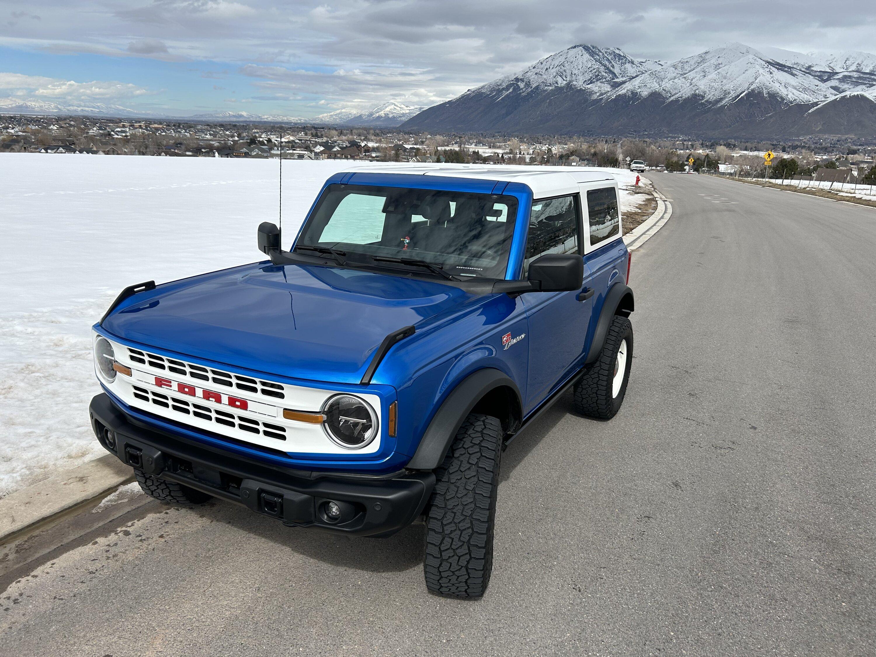Ford Bronco 2021 2 door base built as Heritage Edition 41D3F014-BC2E-4B49-B495-60A2F53F30A0