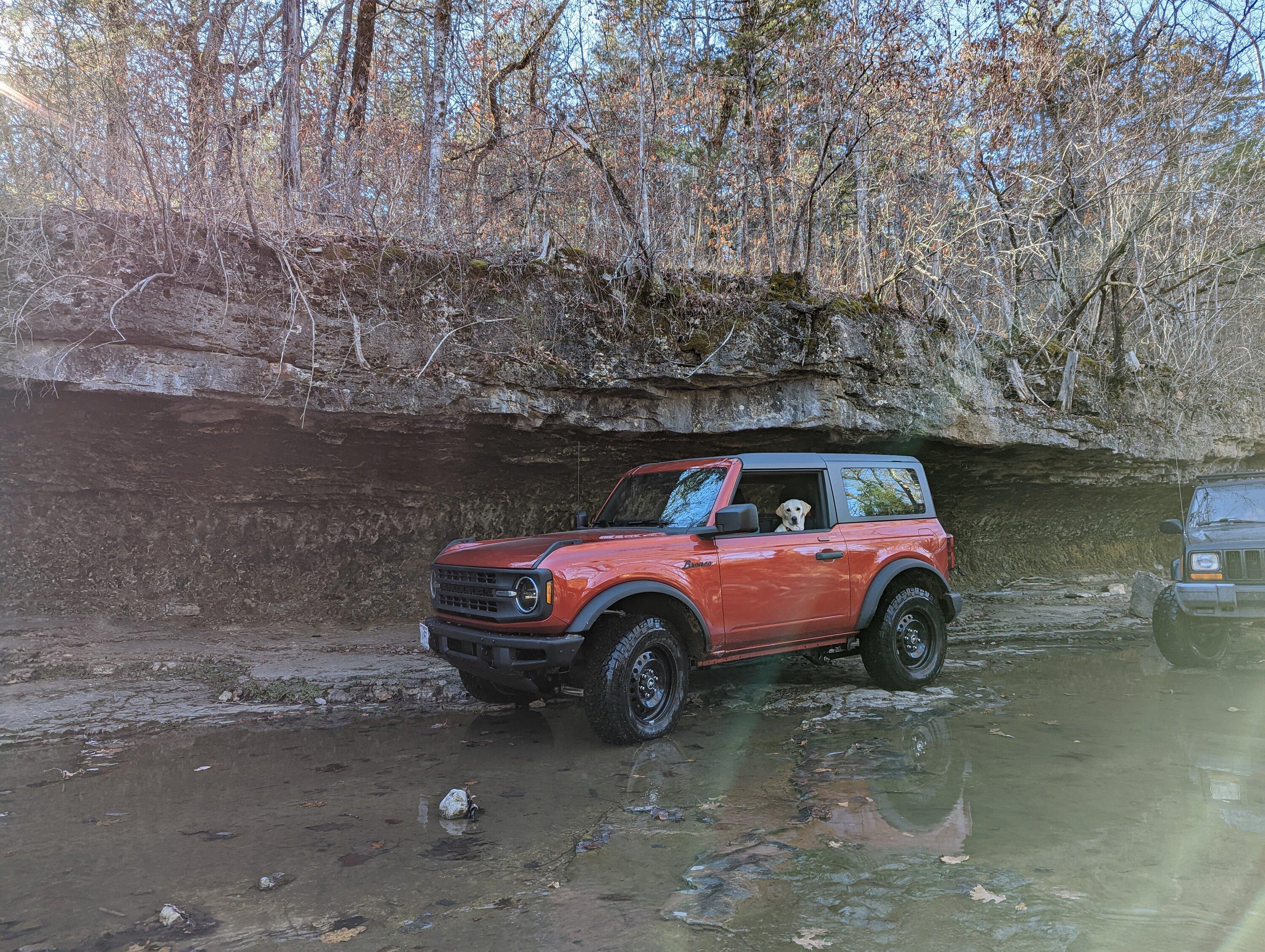 Ford Bronco Bronco Team 2 door. PXL_20221119_200429507