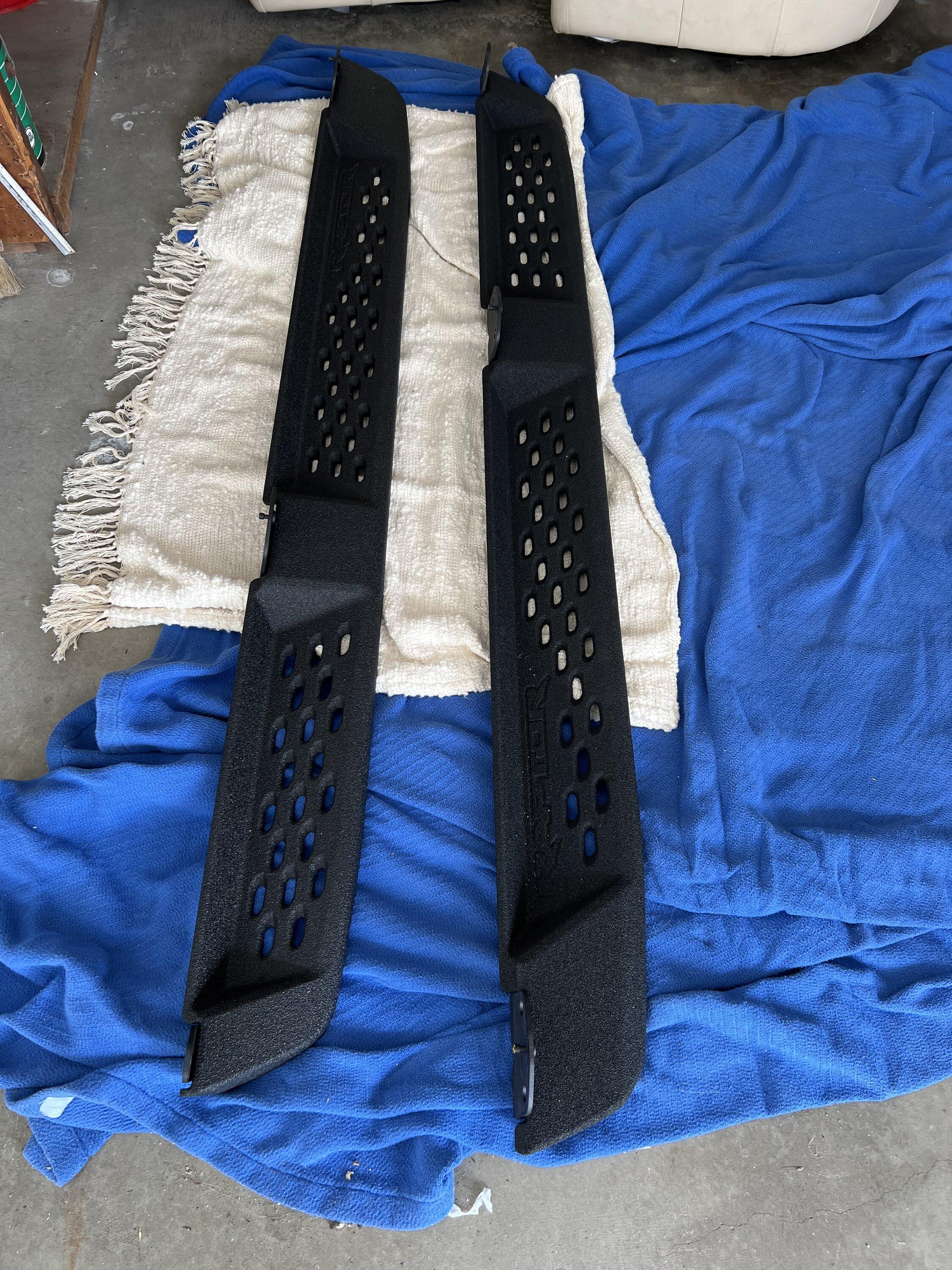 Ford Bronco OEM Braptor Side Steps Newport, CA $700 8DC1E7AD-906E-4DA3-A140-61017DED2C7A