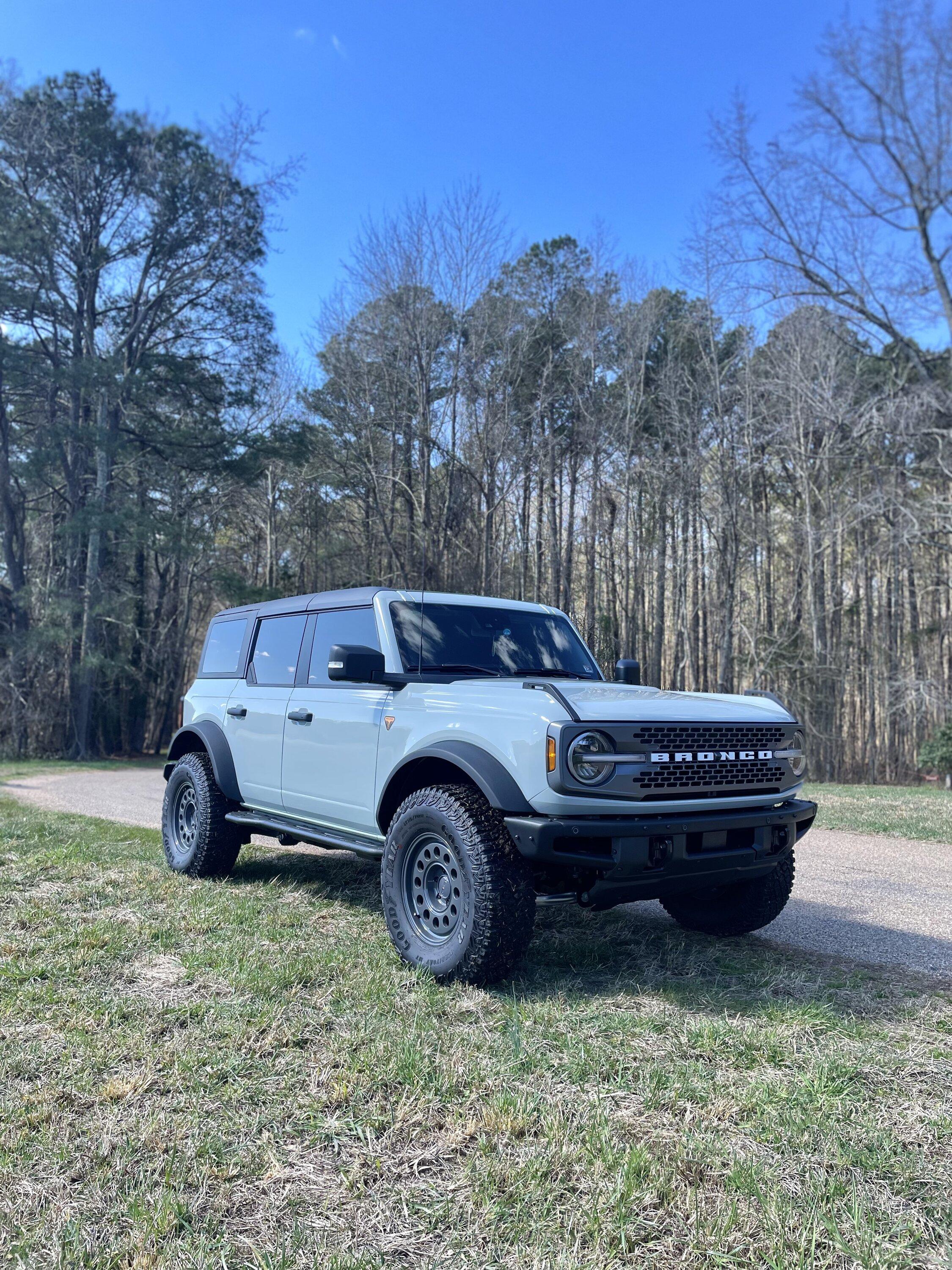 Ford Bronco Solid looking wheel options? IMG_1527