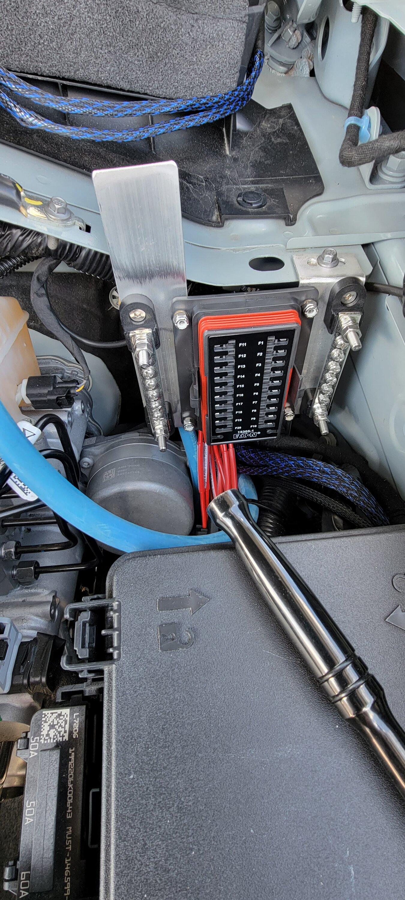 Ford Bronco Project: 100% waterproof fuse box for my off-road lights 20230314_143926