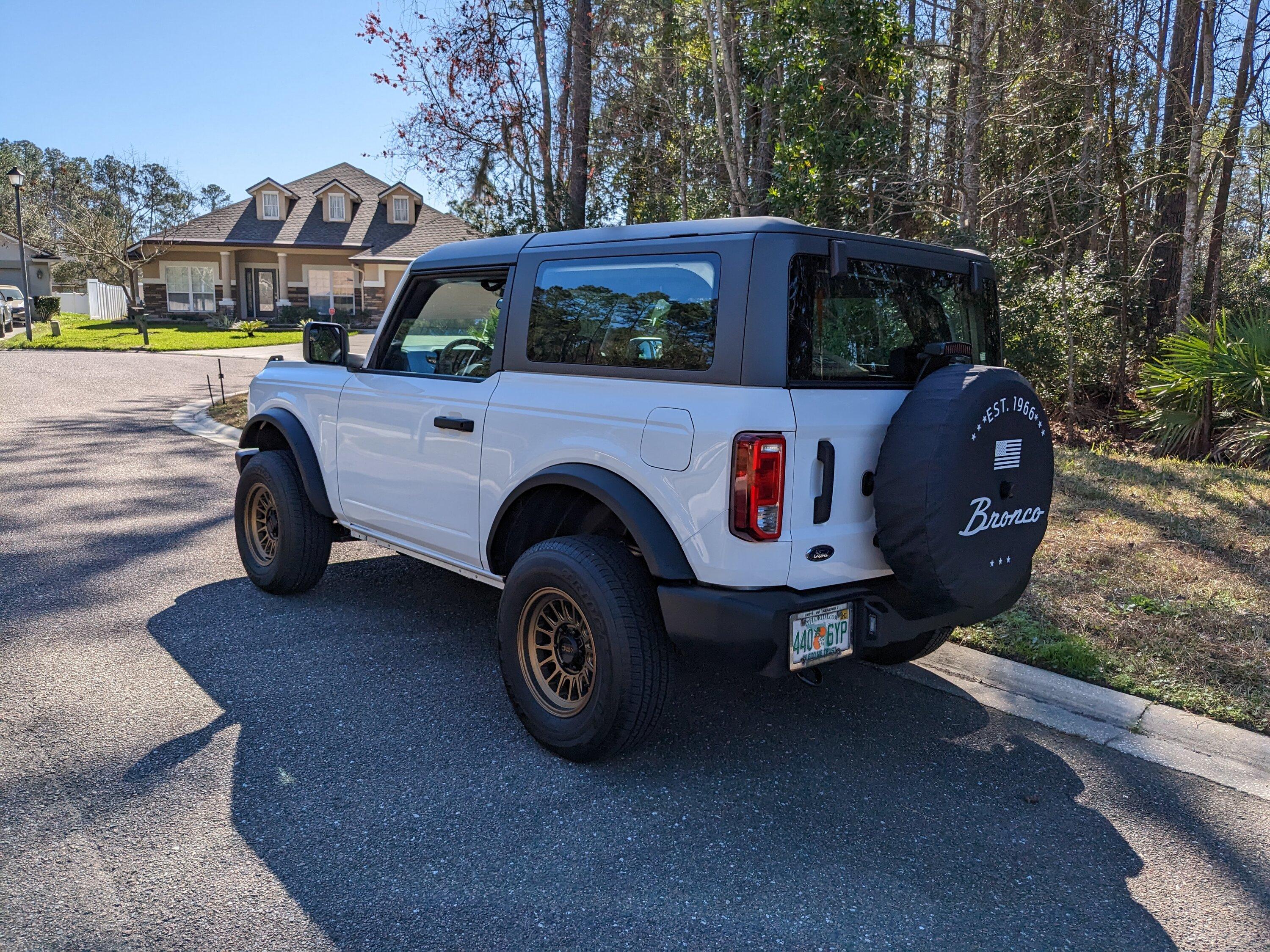 30-32" Spare Tire Cover With Clear Window - Durable Black Diamond Design