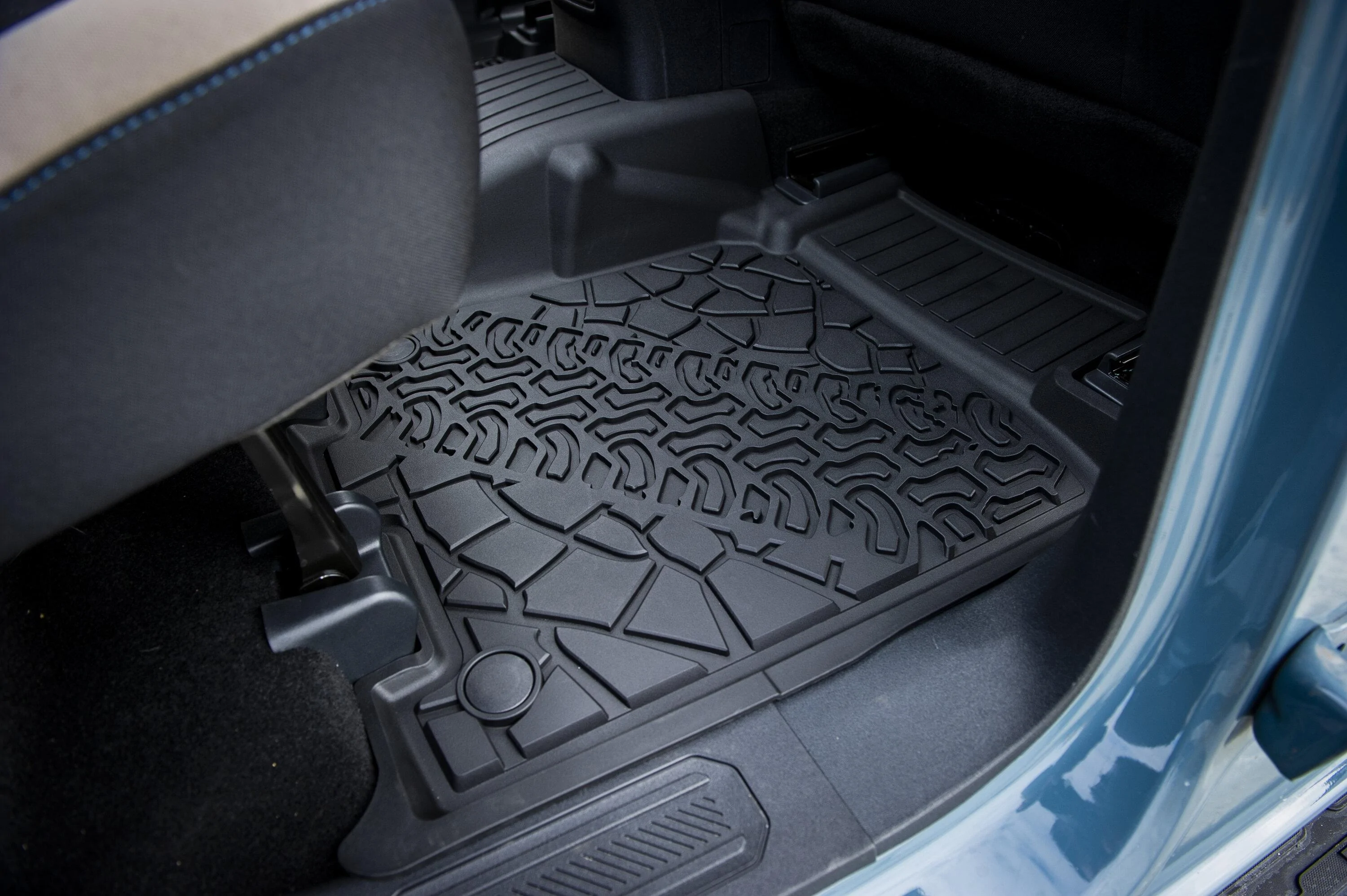 Ford Bronco 3W floor mats : You should reconsider your BRONCO floor mat and select one perfectly match🧐 _bmw6229-jpg