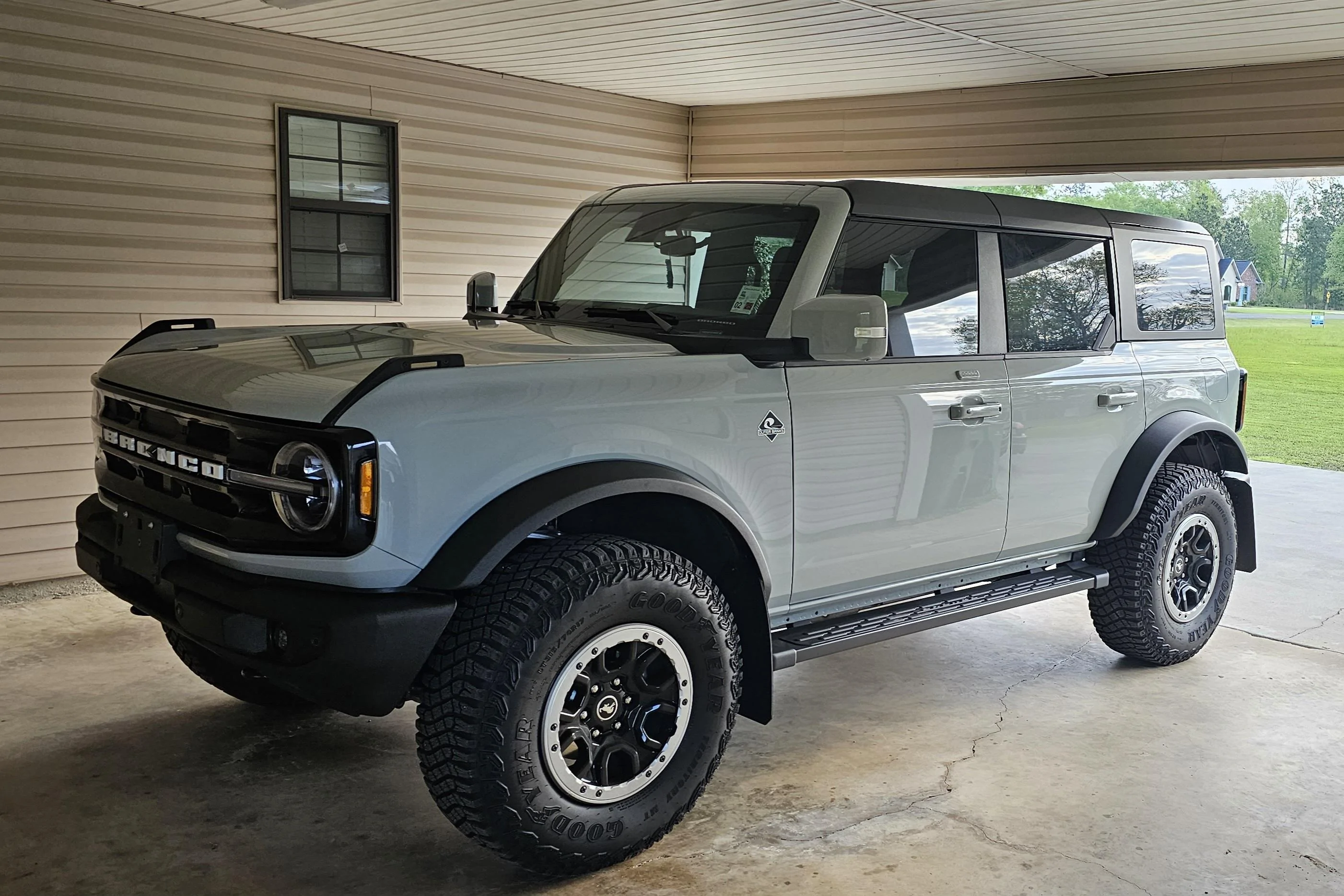 Ford Bronco CACTUS GRAY Bronco Club 20230316_081812