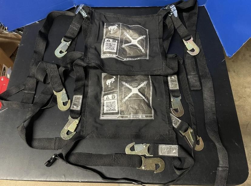 Ford Bronco In-Vehicle Door Storage HARNESS (4-Door): Please help me make one! 949A0223-6E8E-4032-97B3-7CA93D11EFFE