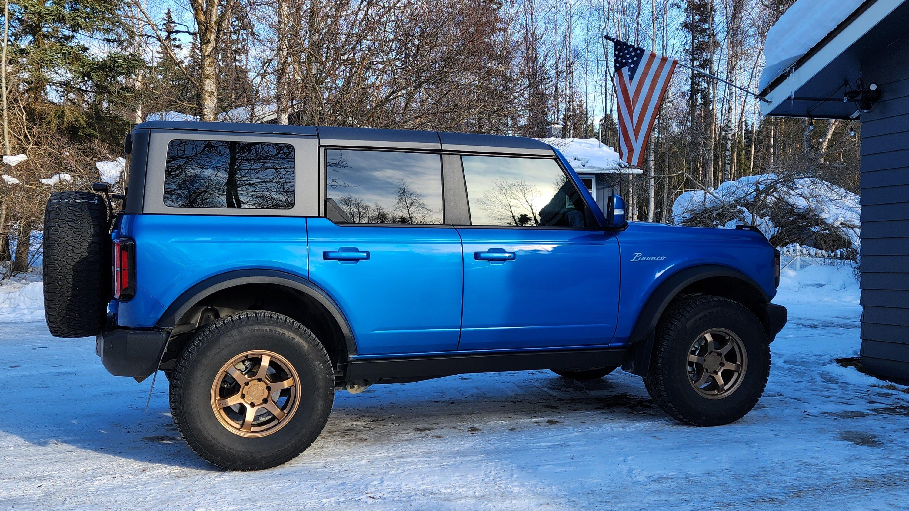 Ford Bronco GoRhino E1 Electric Steps installed 20230316_173749